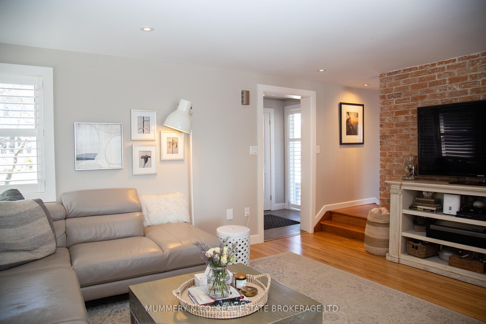 311 Grace Street photo 11