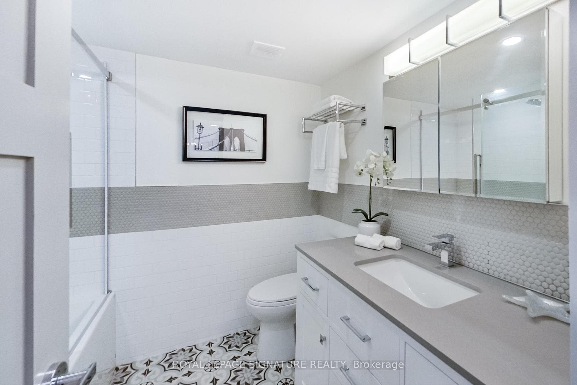 65 Scadding Avenue Unit 711 photo 6