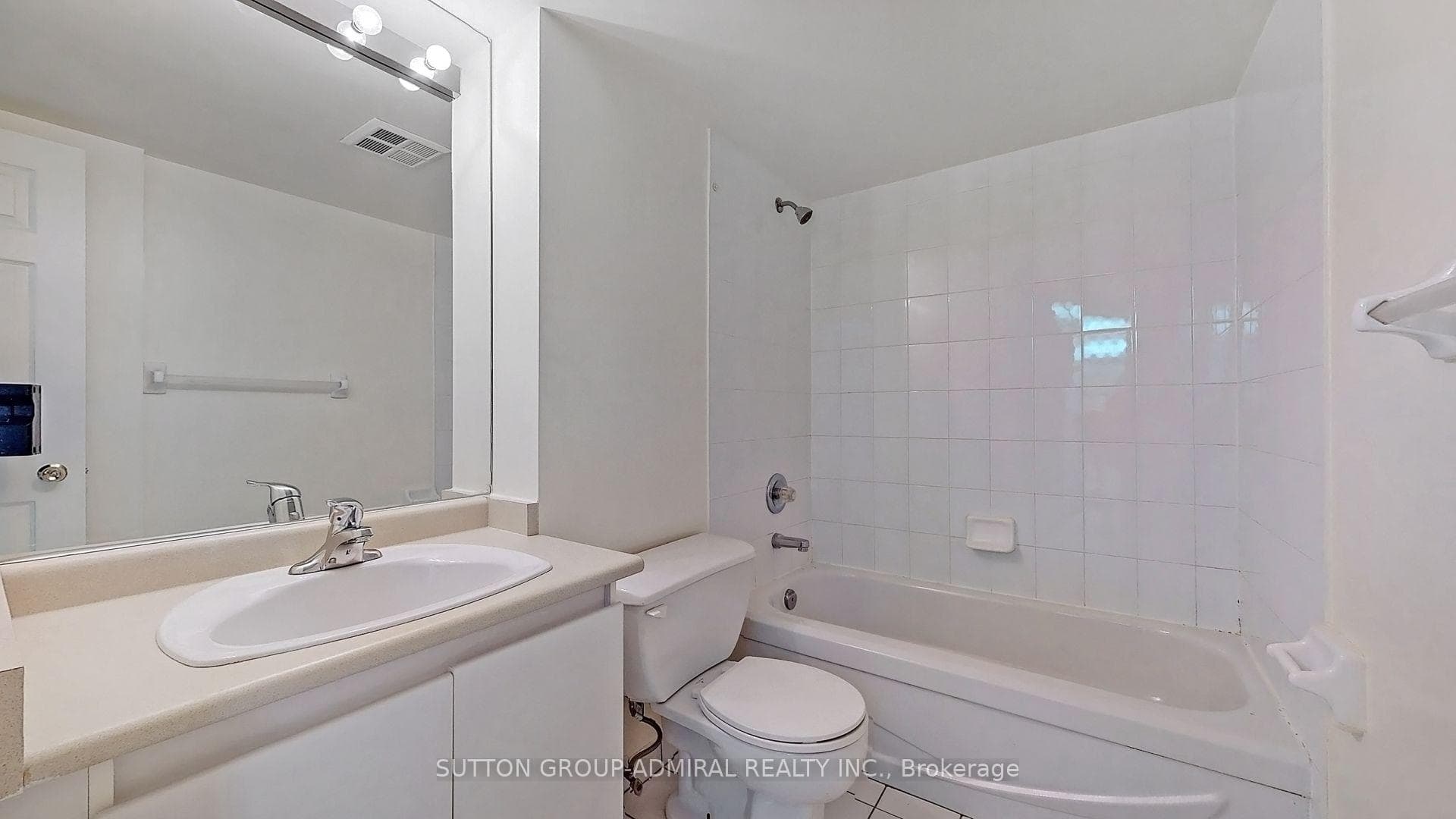 736 Bay Street Unit 2801 photo 8