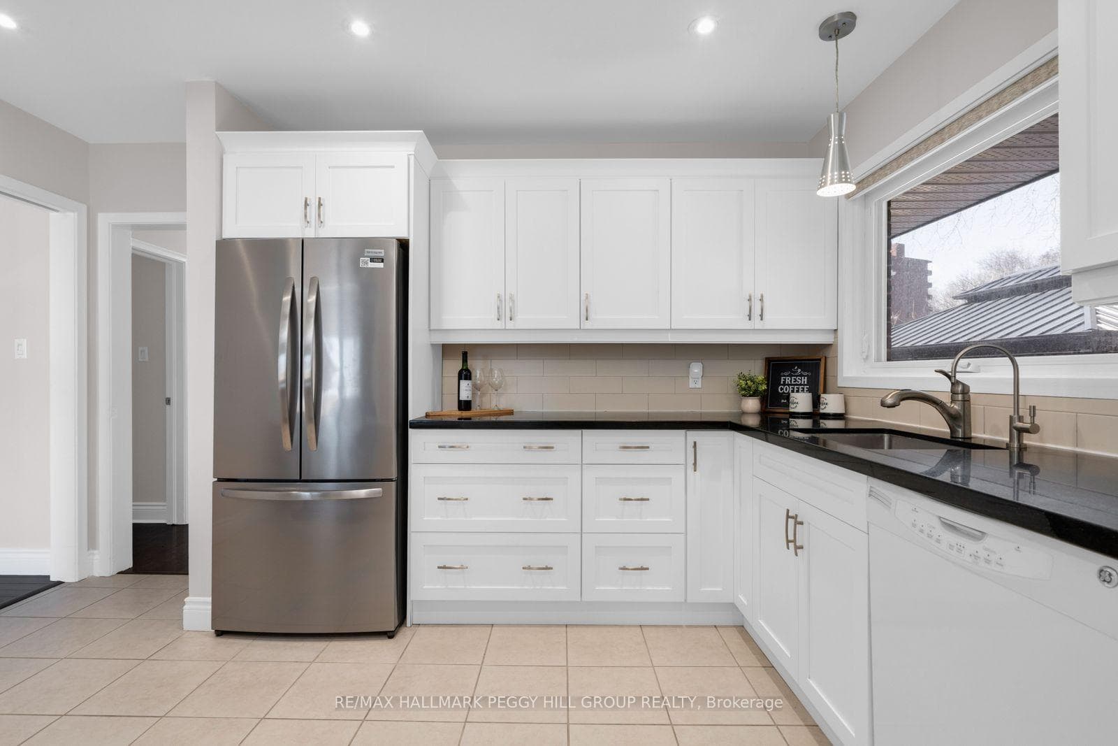 10 Duckworth Street photo 6