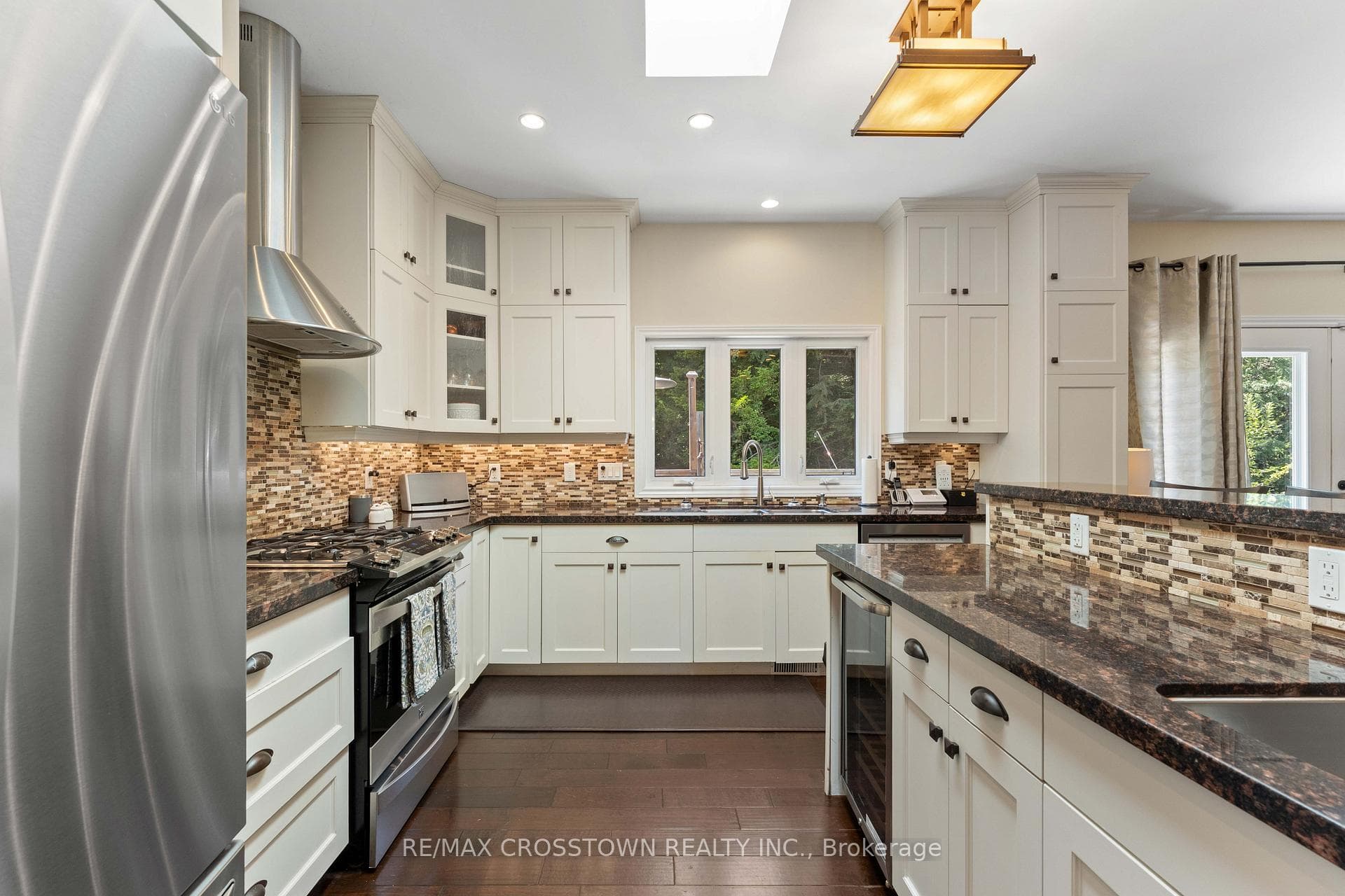 50 Chine Drive photo 8