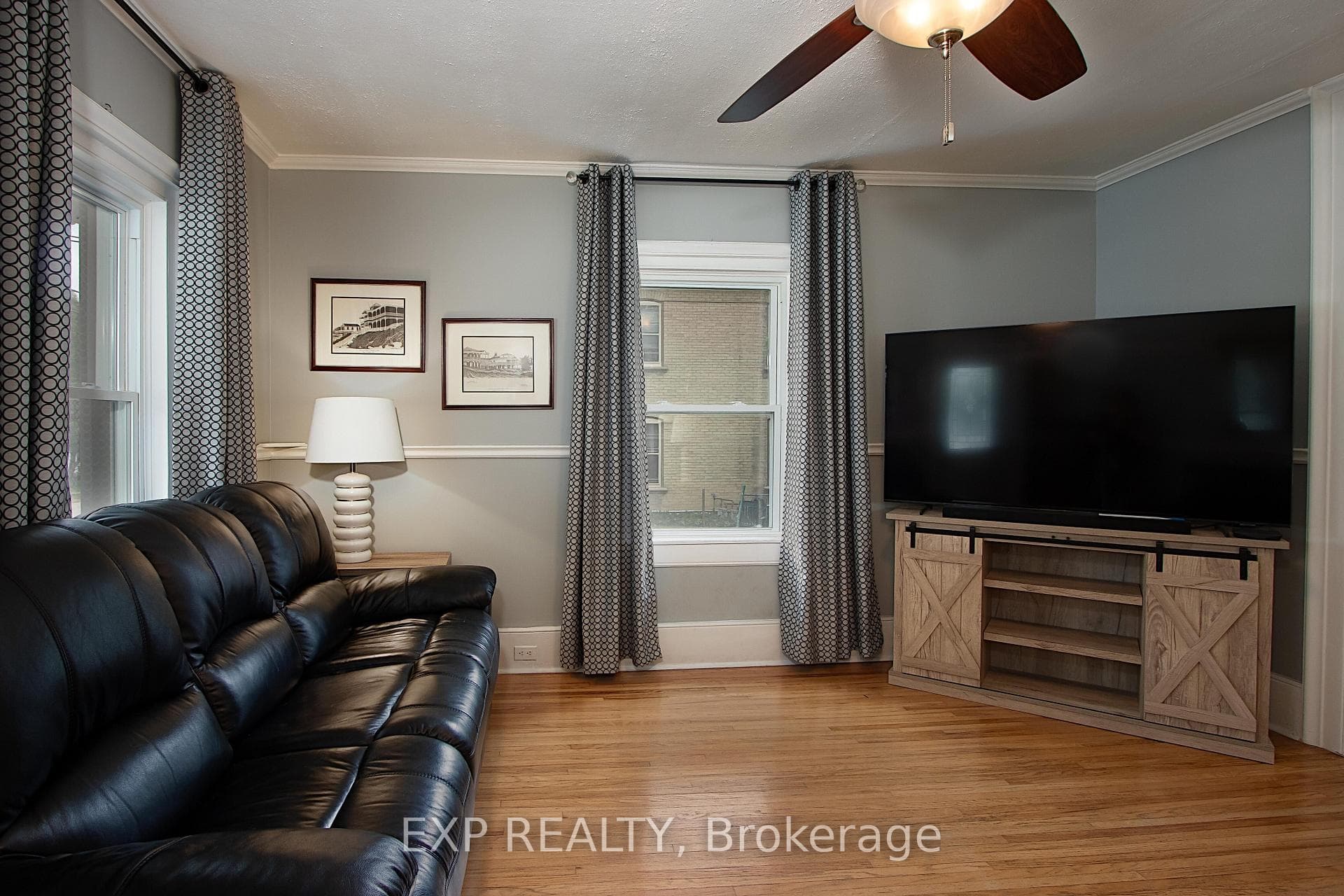 189 John Street photo 6