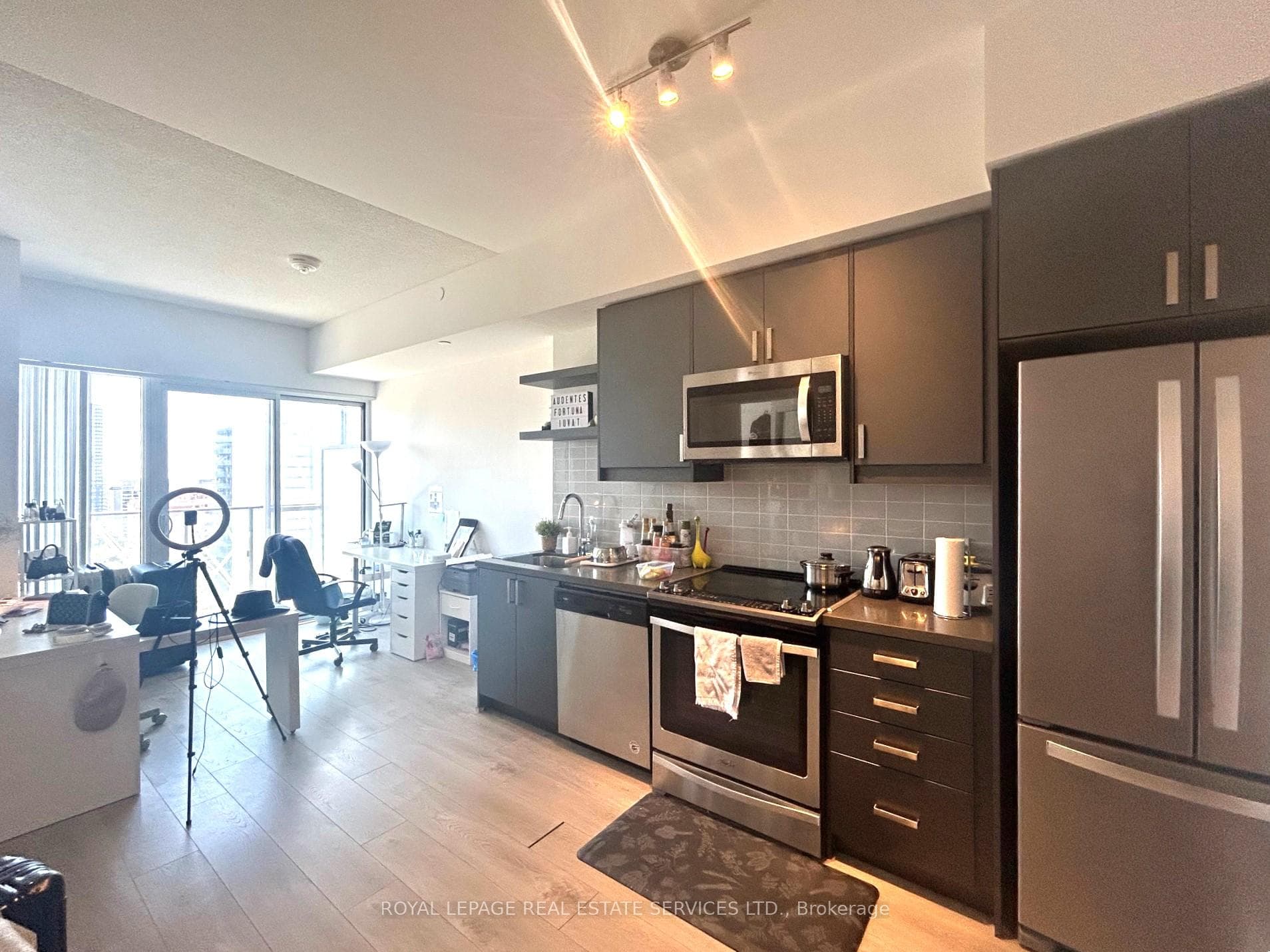 50 Wellesley Street Unit 2306 photo 6