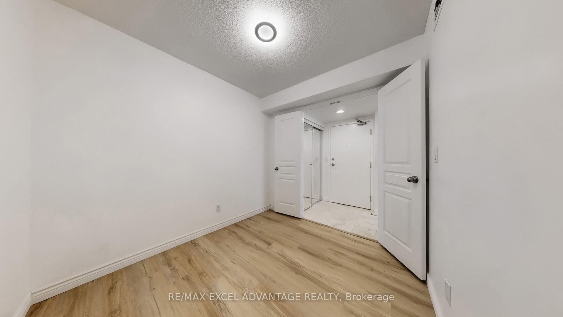 55 Harrison Garden Boulevard Unit 611 photo 13