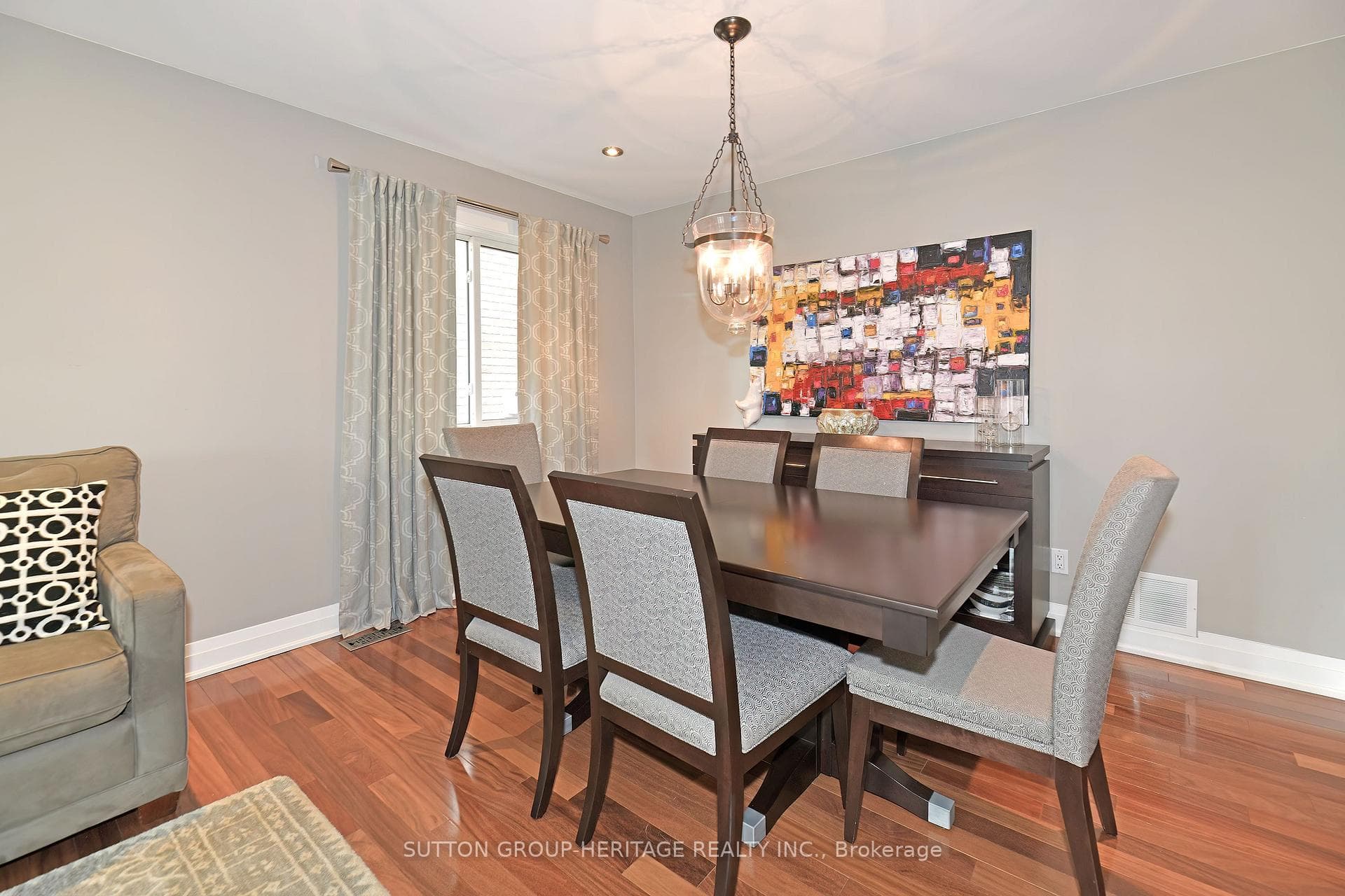 664 Ormond Drive photo 8