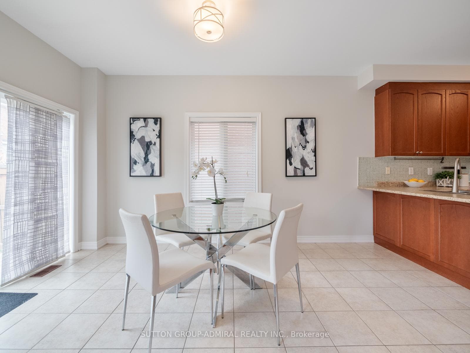 18 White Beach Crescent photo 11