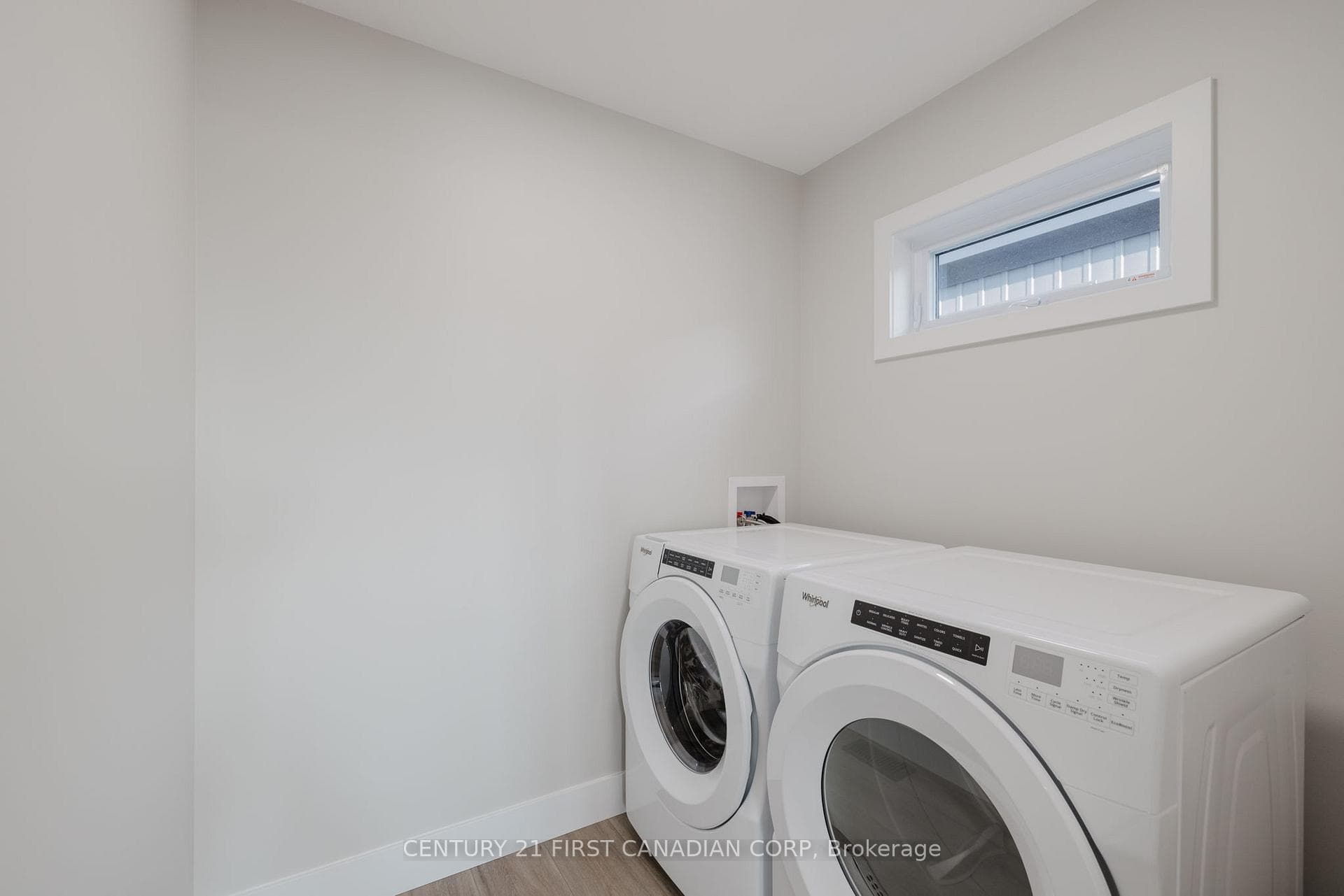 107 Victoria Avenue photo 37