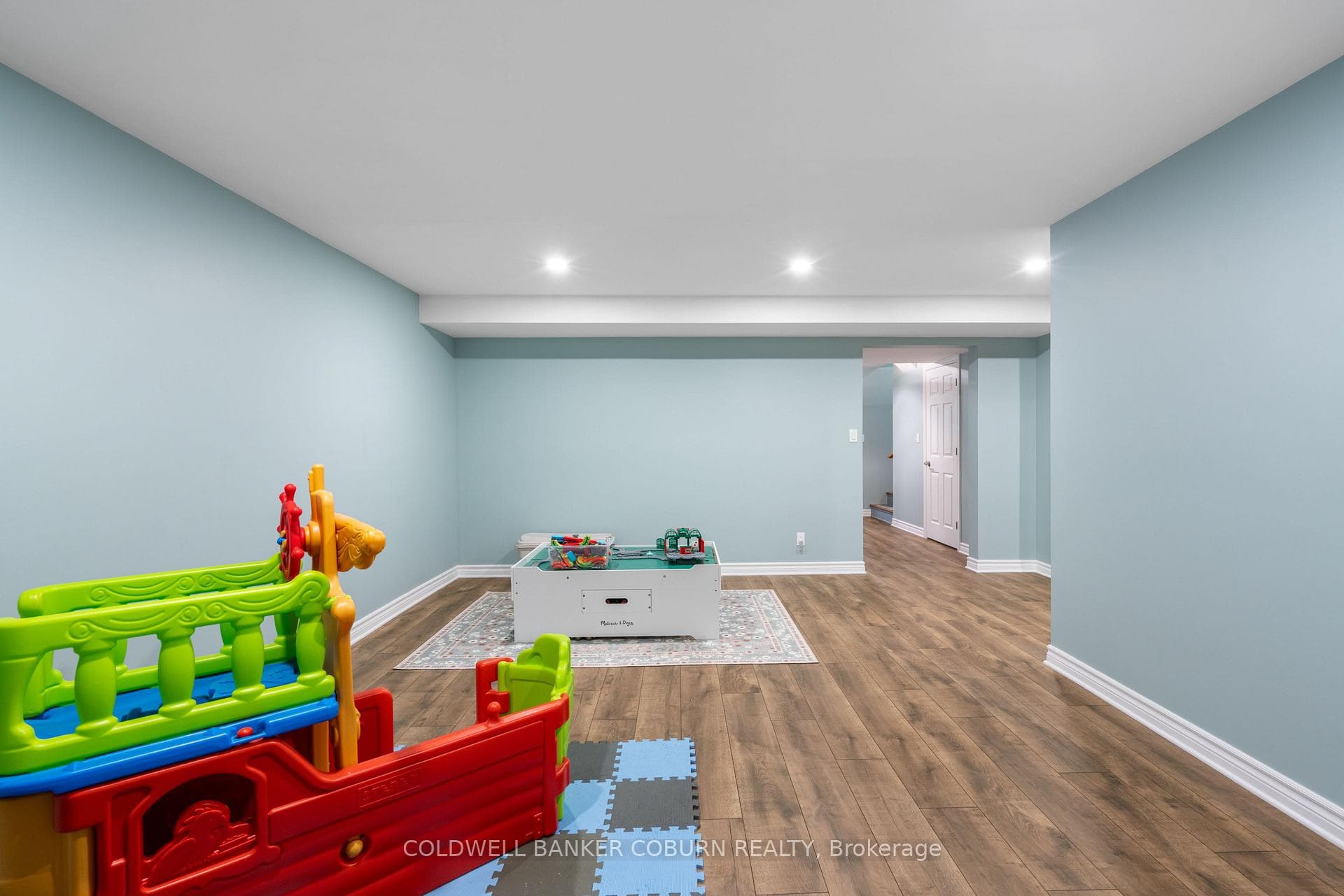 397 Burchill Road photo 28