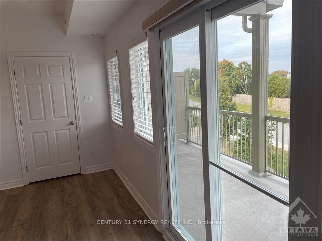 139 HARTHILL Way Unit D photo 6
