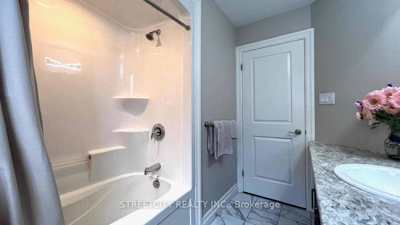 1061 Eagletrace Drive Unit 169 photo 22