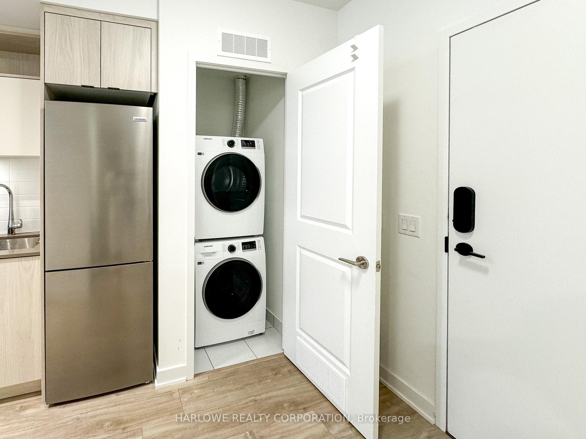 100 Dalhousie Street Unit 210 photo 3