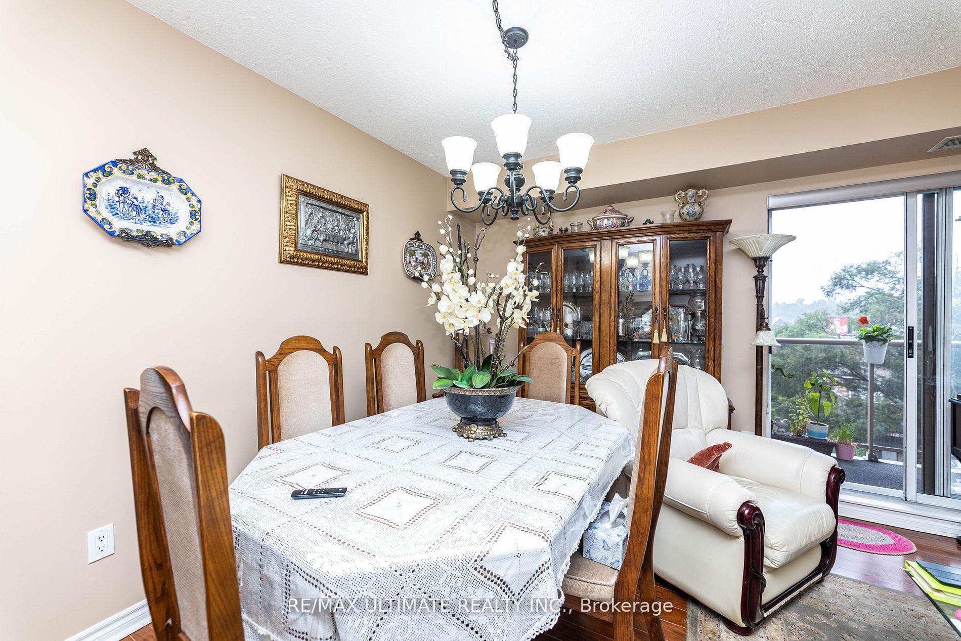 2088 Lawrence Avenue Unit 612 photo 16