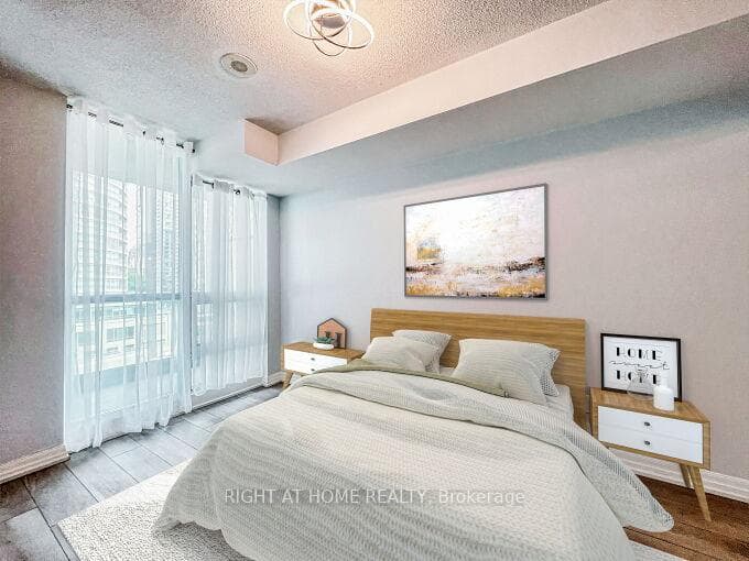 16 Yonge Street Unit 803 photo 20