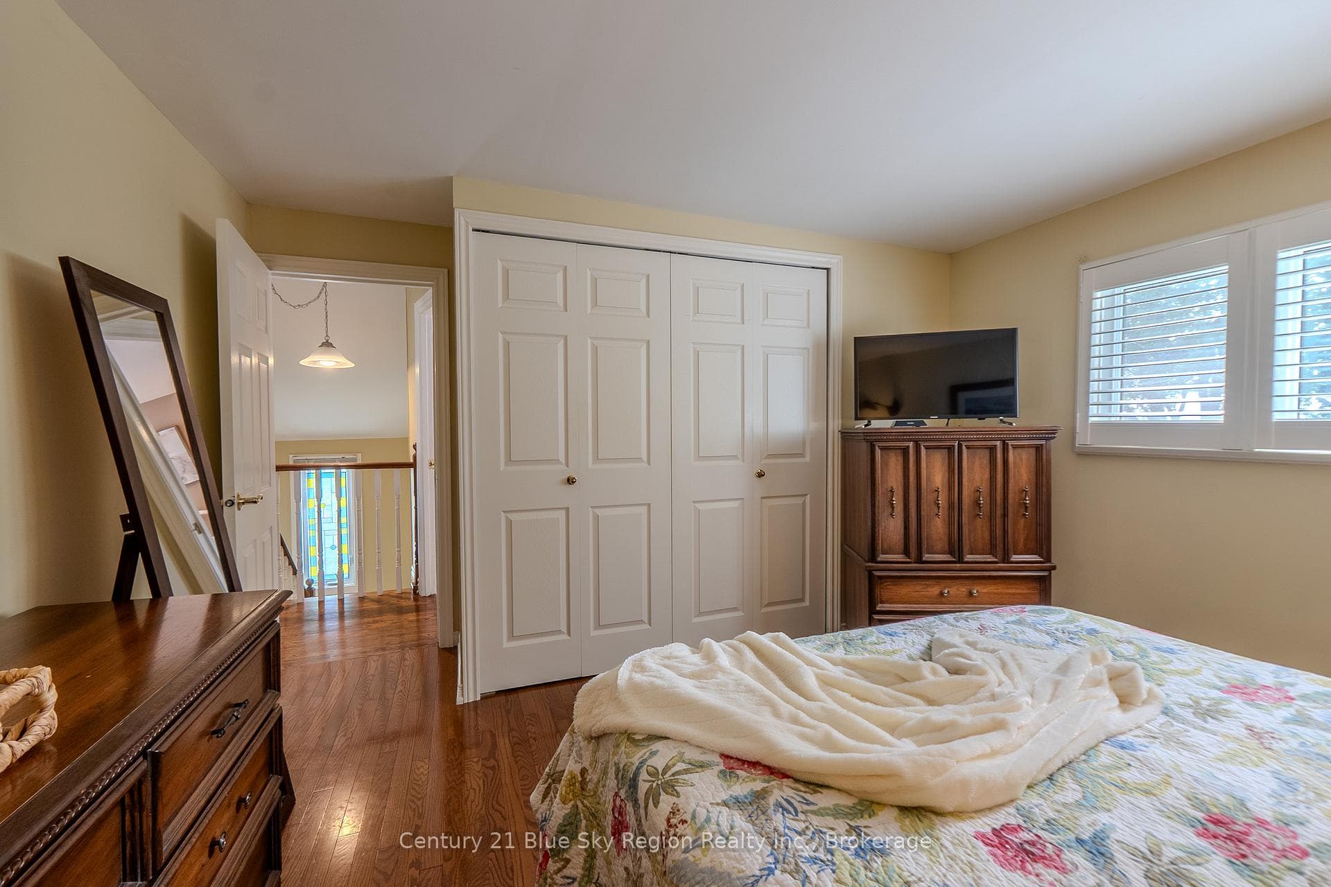 419 William Street photo 25