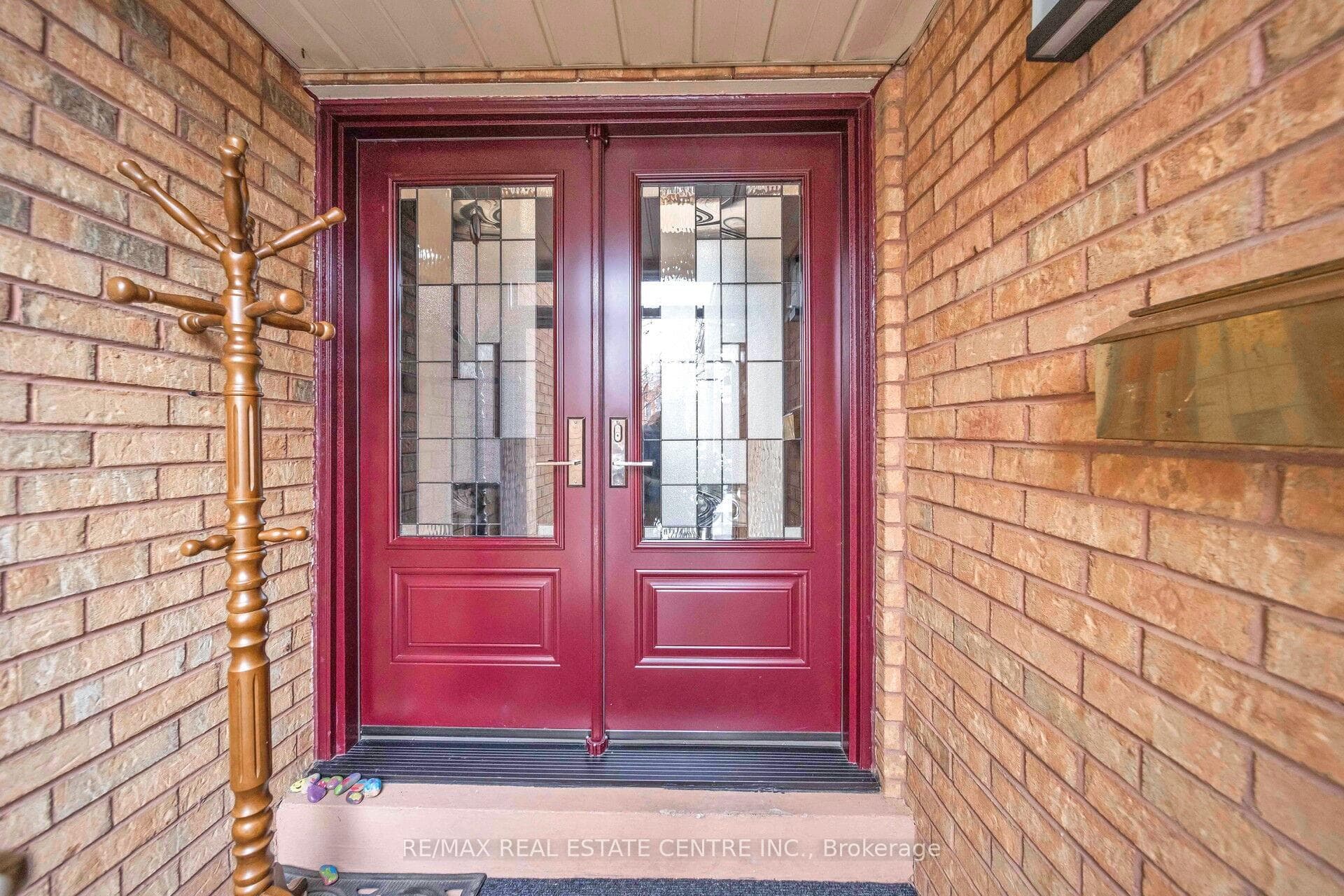 63 Leeward Drive photo 13
