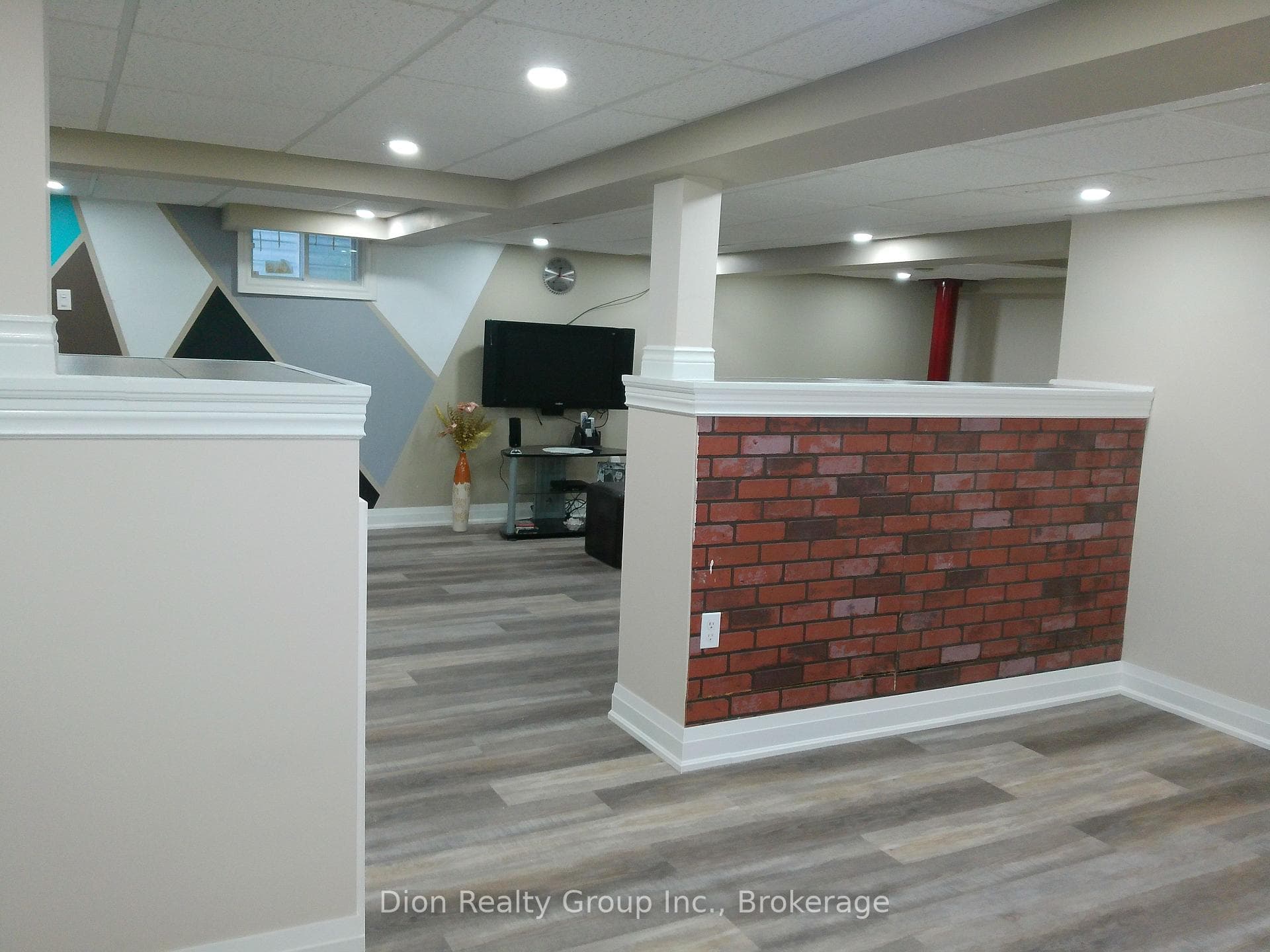 32 Rand Avenue photo 23