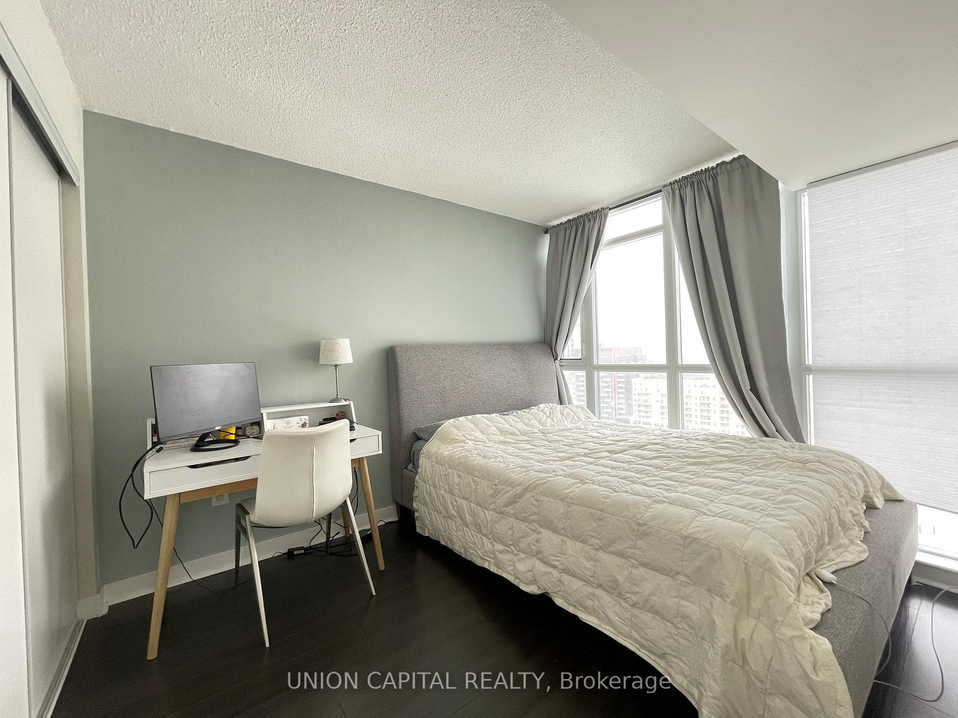 151 Dan Leckie Way Unit 1808 photo 12