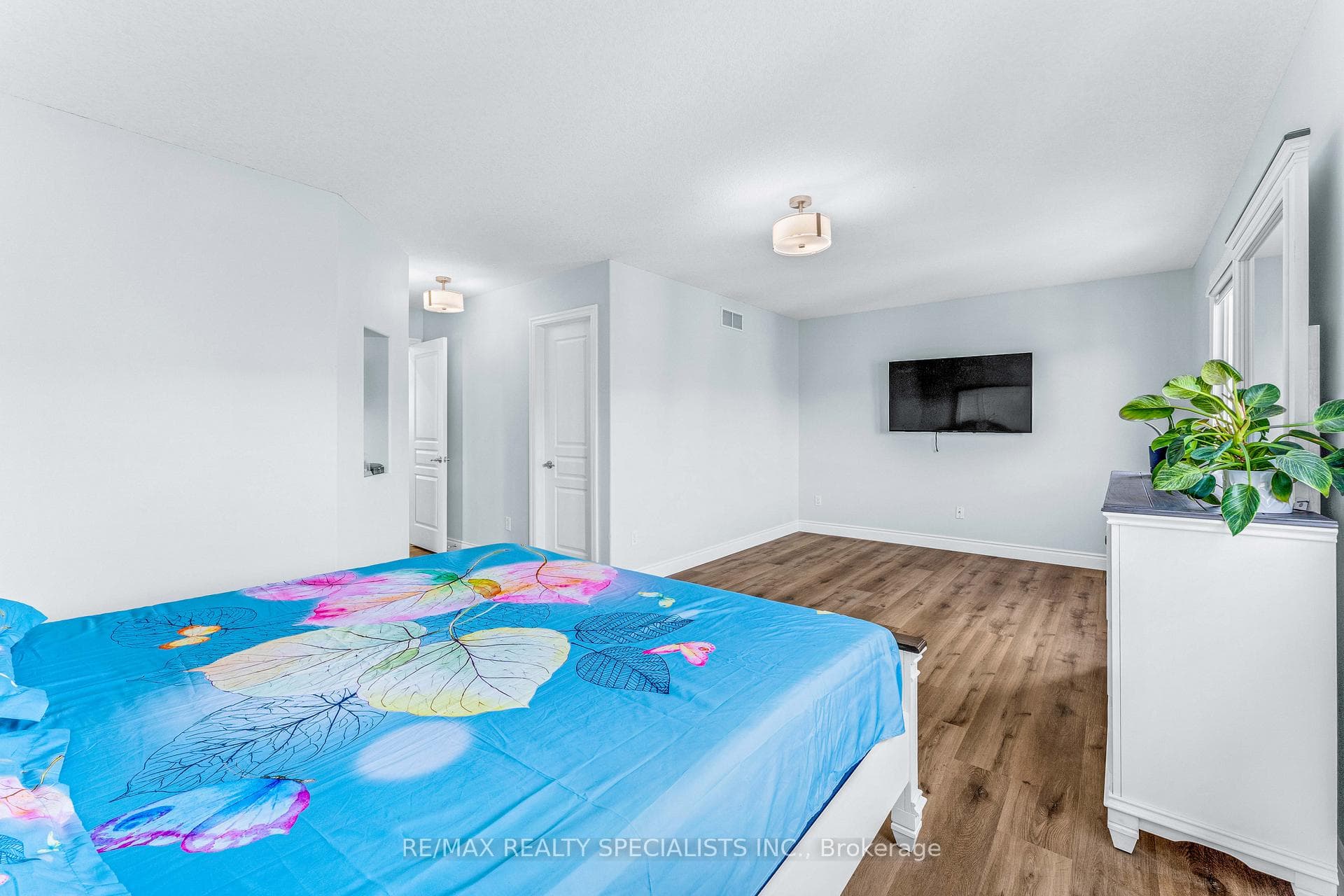 84 Rockcliffe Drive photo 20