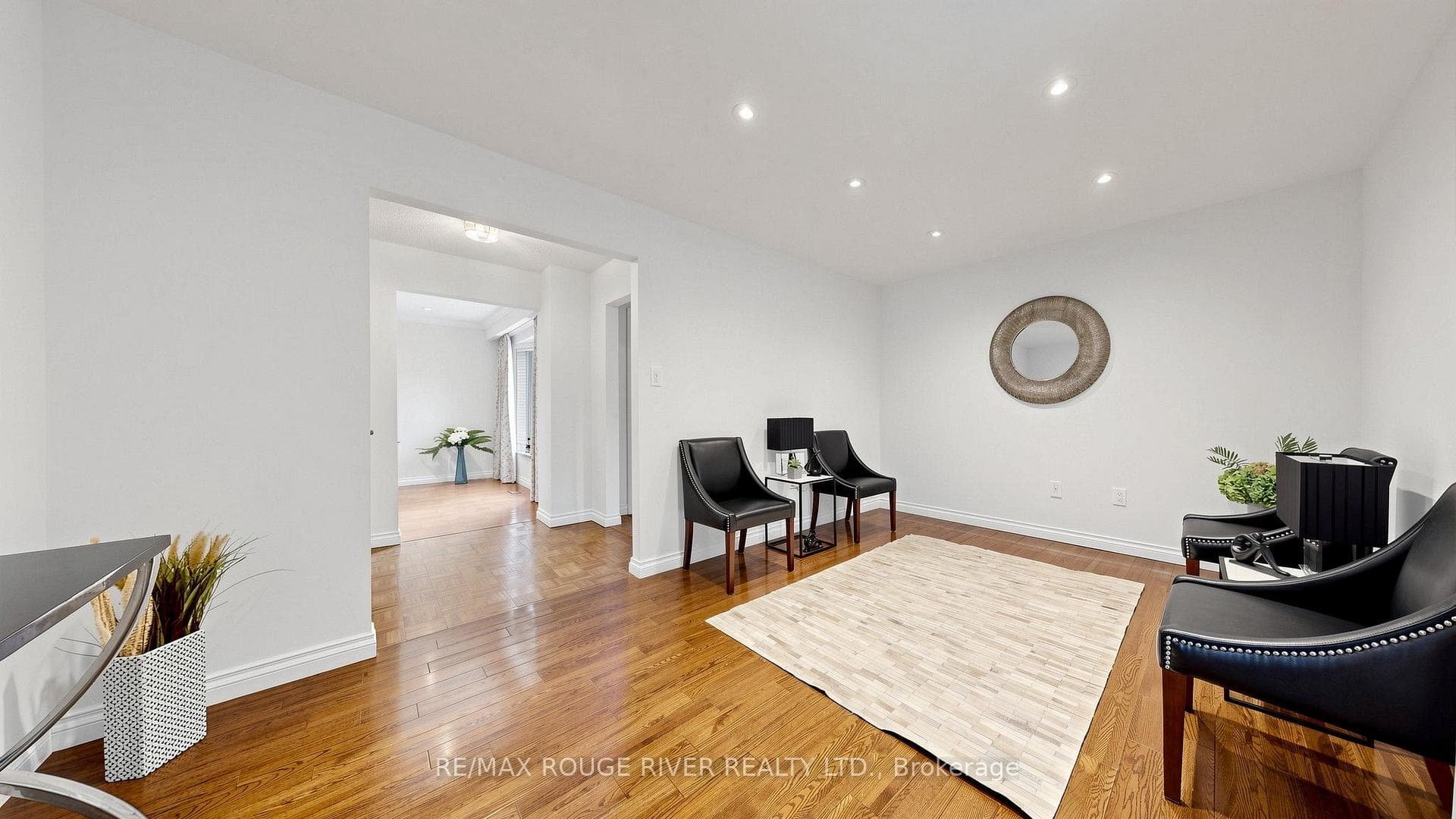 103 Ambercroft Boulevard photo 17