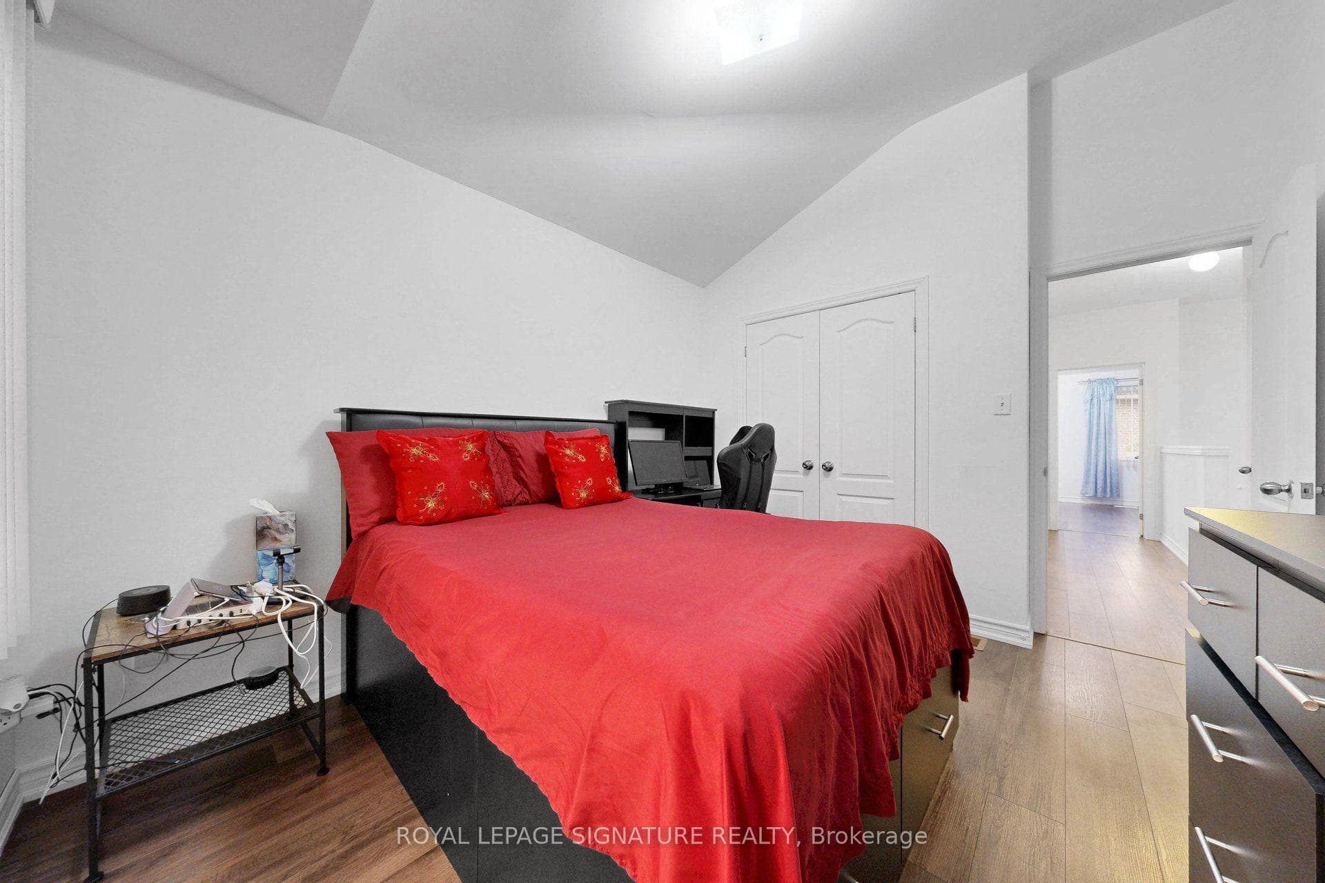 51 Piggott Mews photo 27