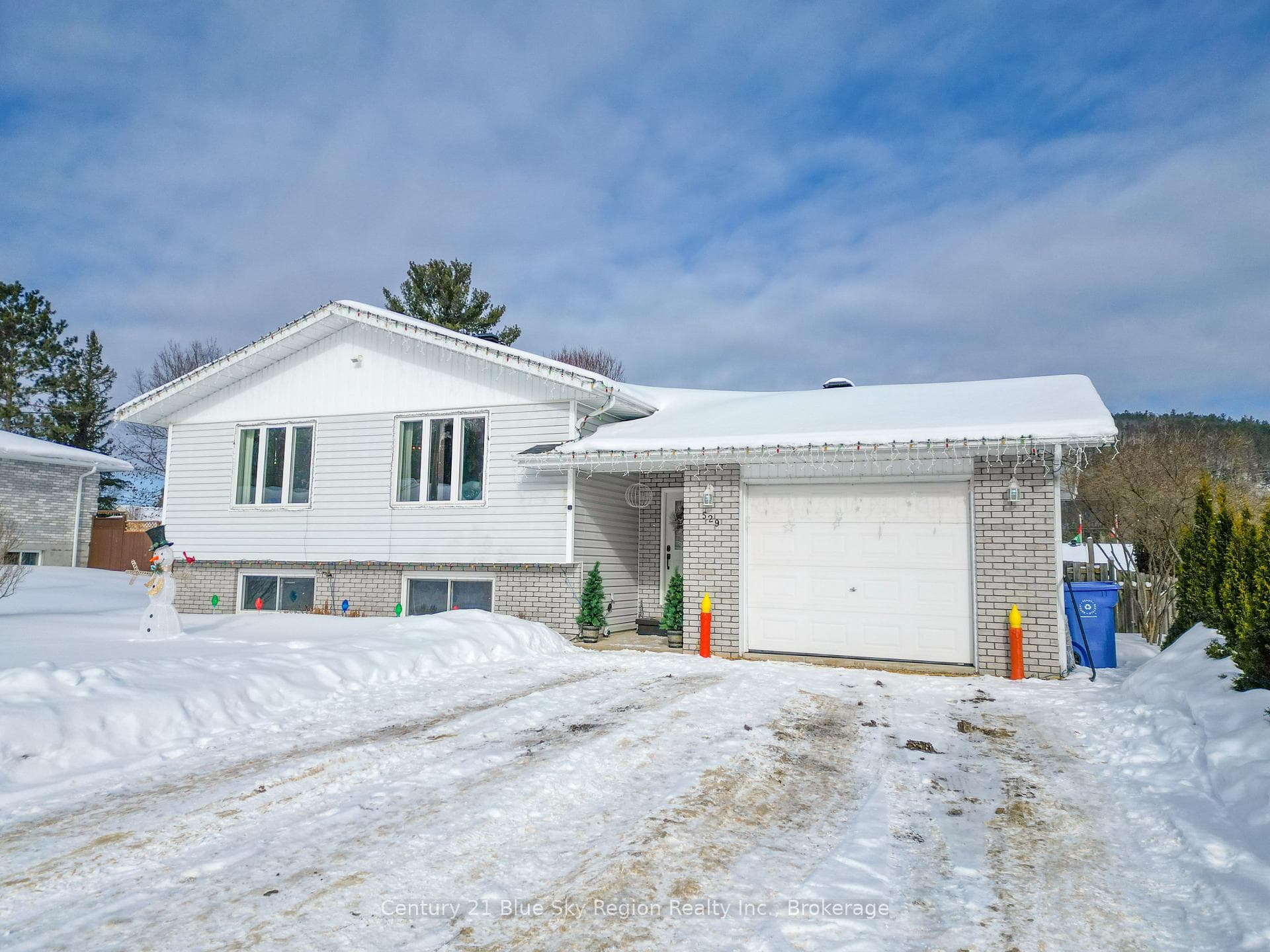 529 Pine Street photo 2