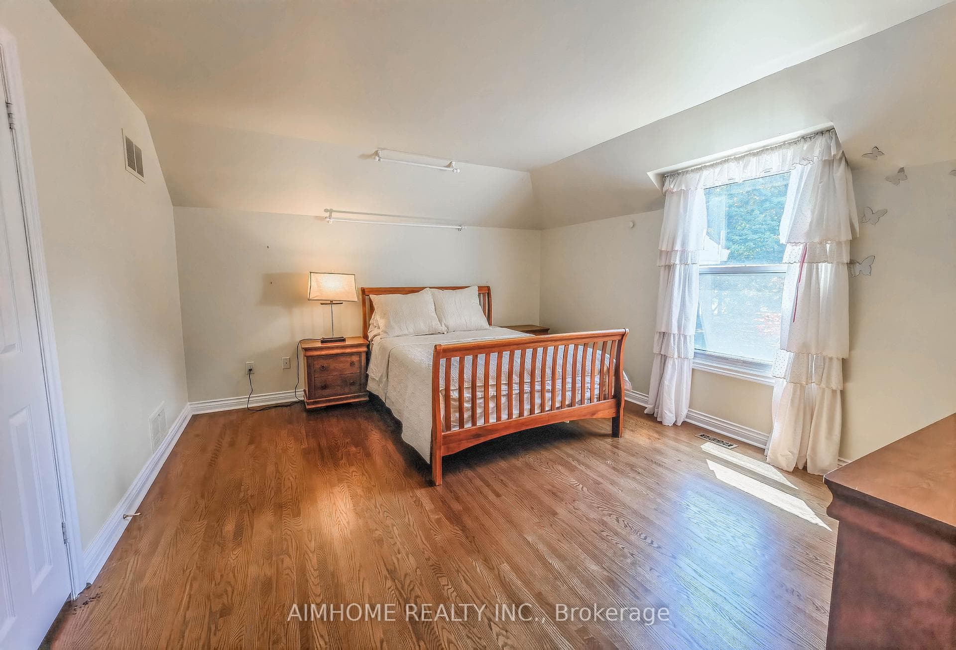 6 steeplechase Avenue photo 32