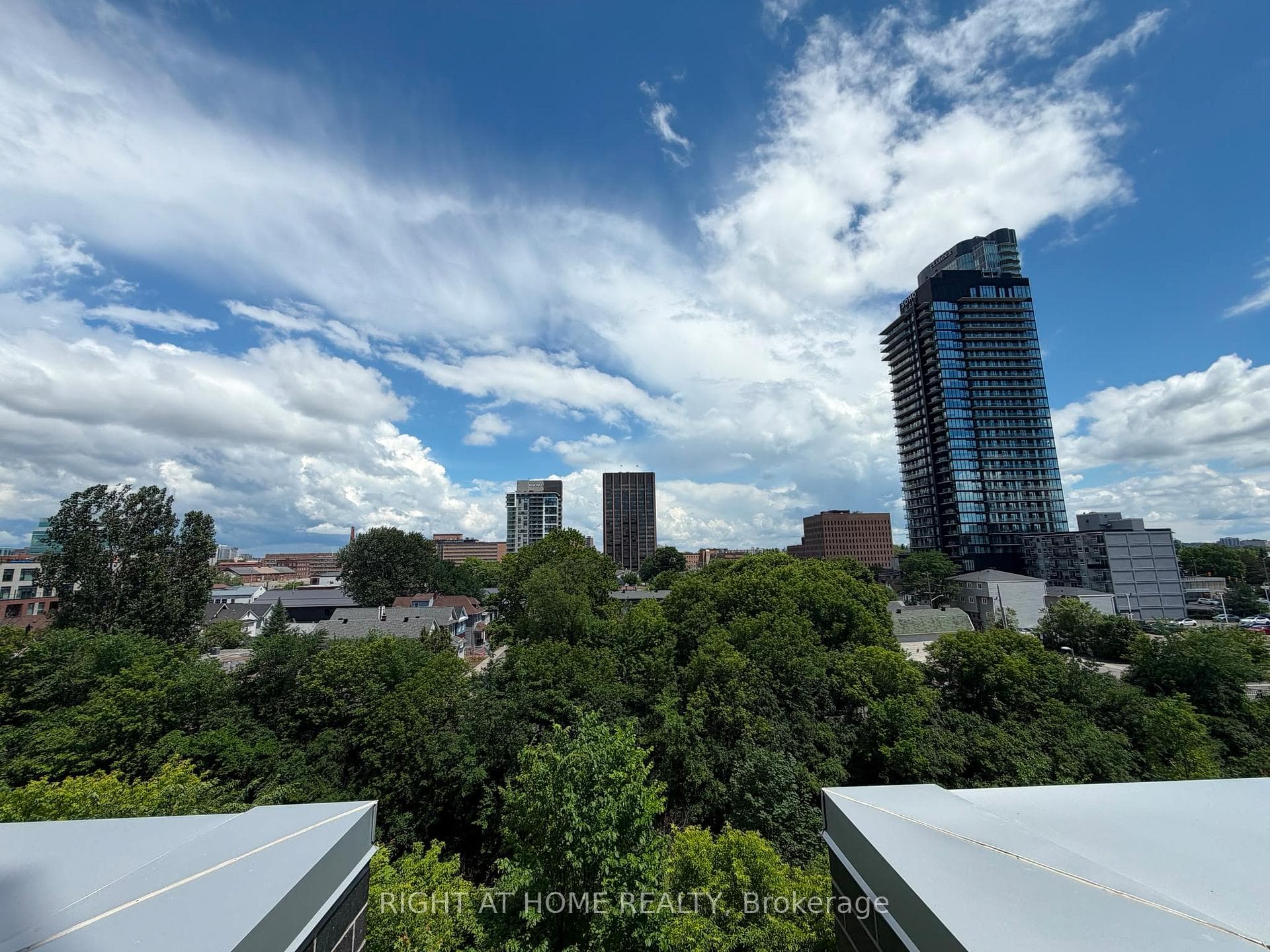 111 Champagne Avenue Unit 309 photo 15