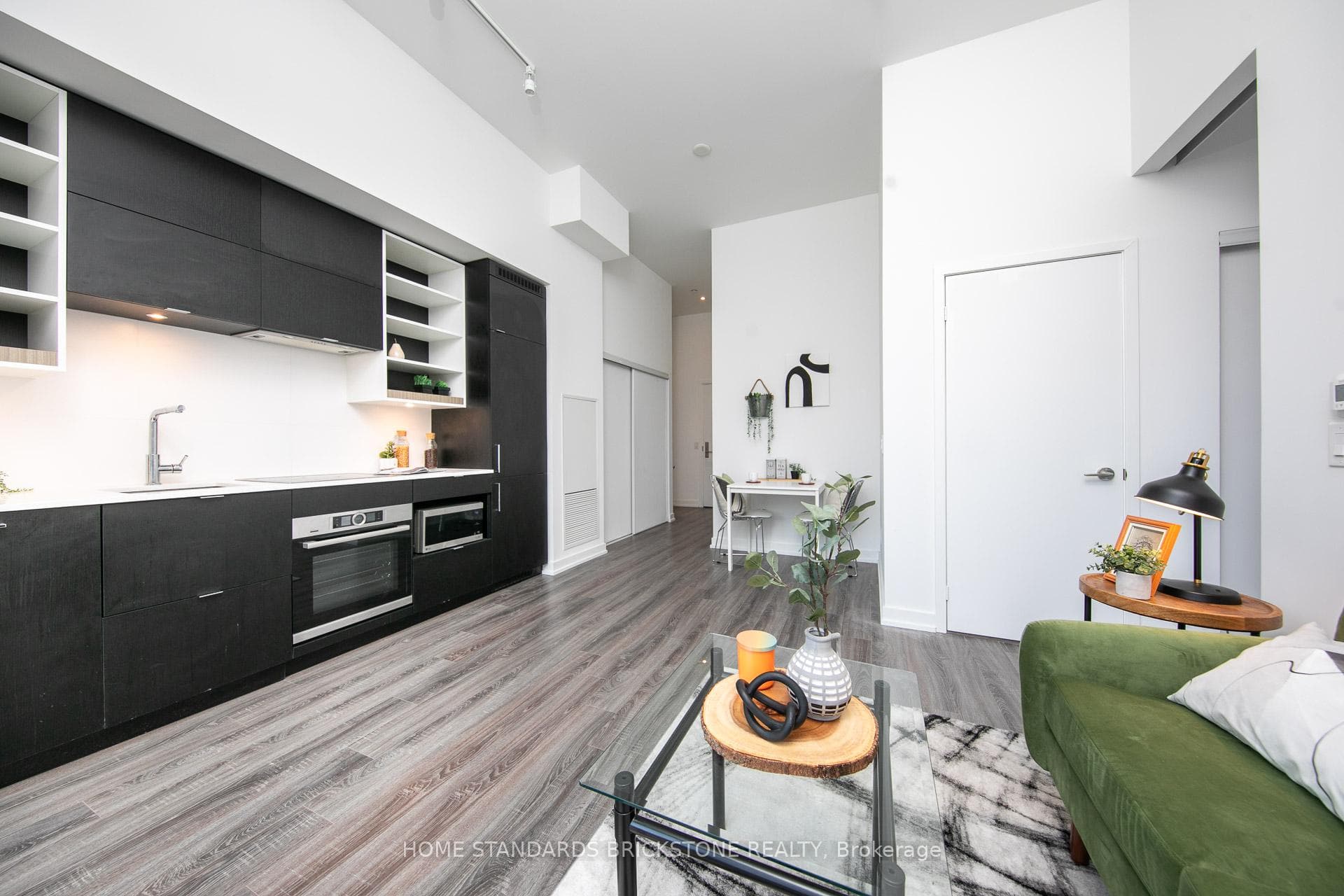 20 Edward Street Unit 401 photo 6