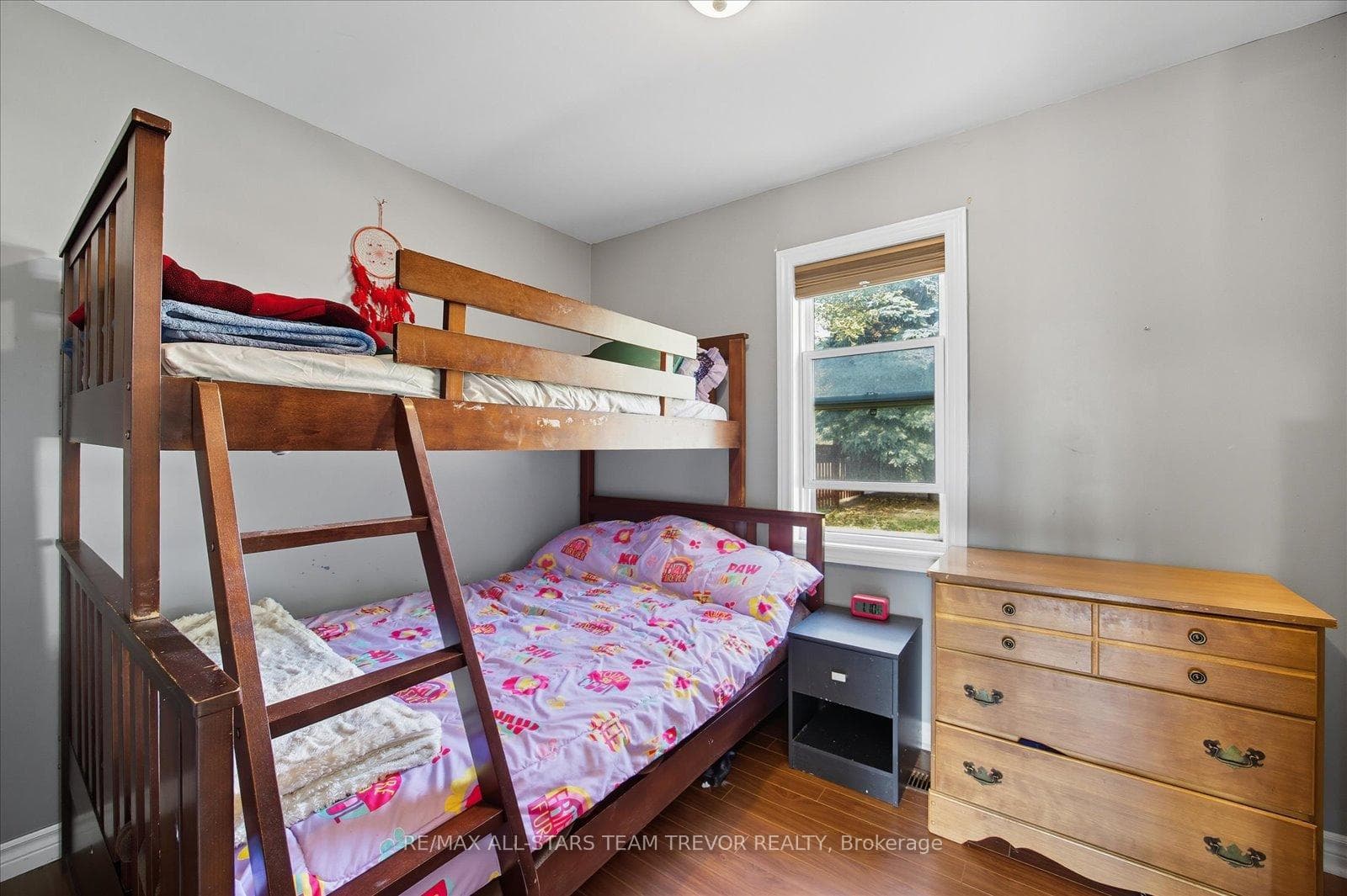 169 The Queensway N/A photo 15