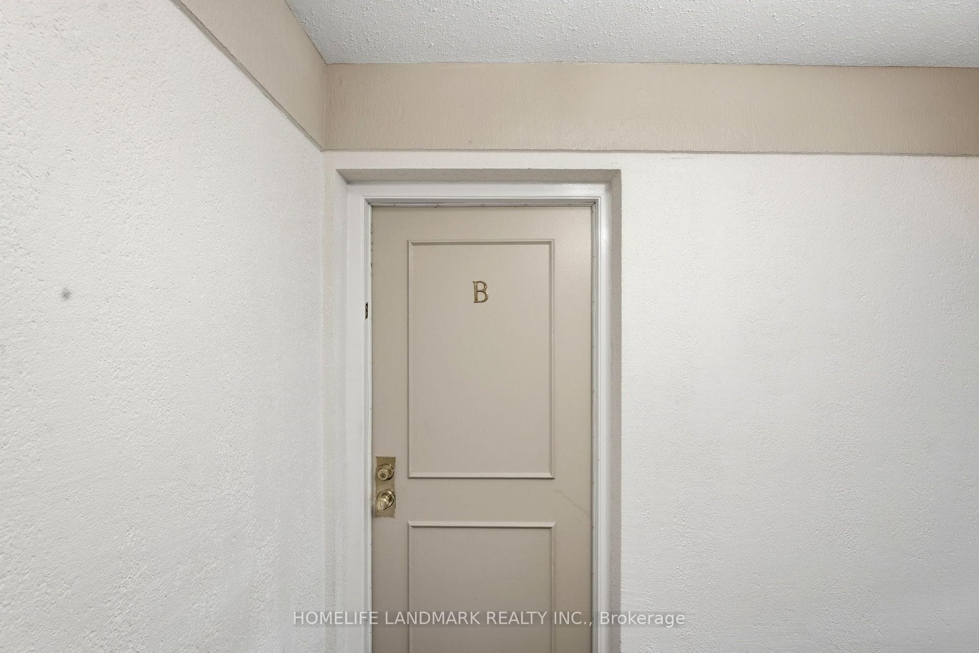 Main floor unit