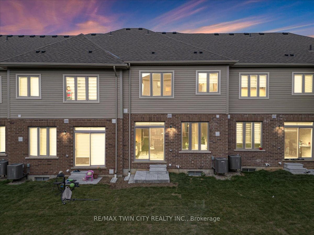 66 Grassbourne Avenue photo 34