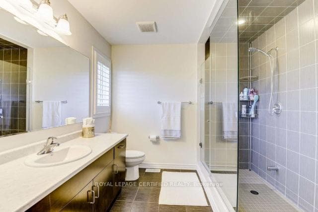 1506 Clitherow Street photo 16