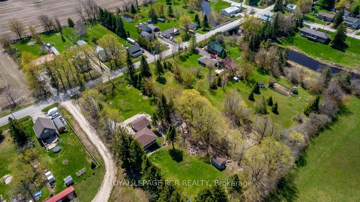 681163 260 Side Road photo 5