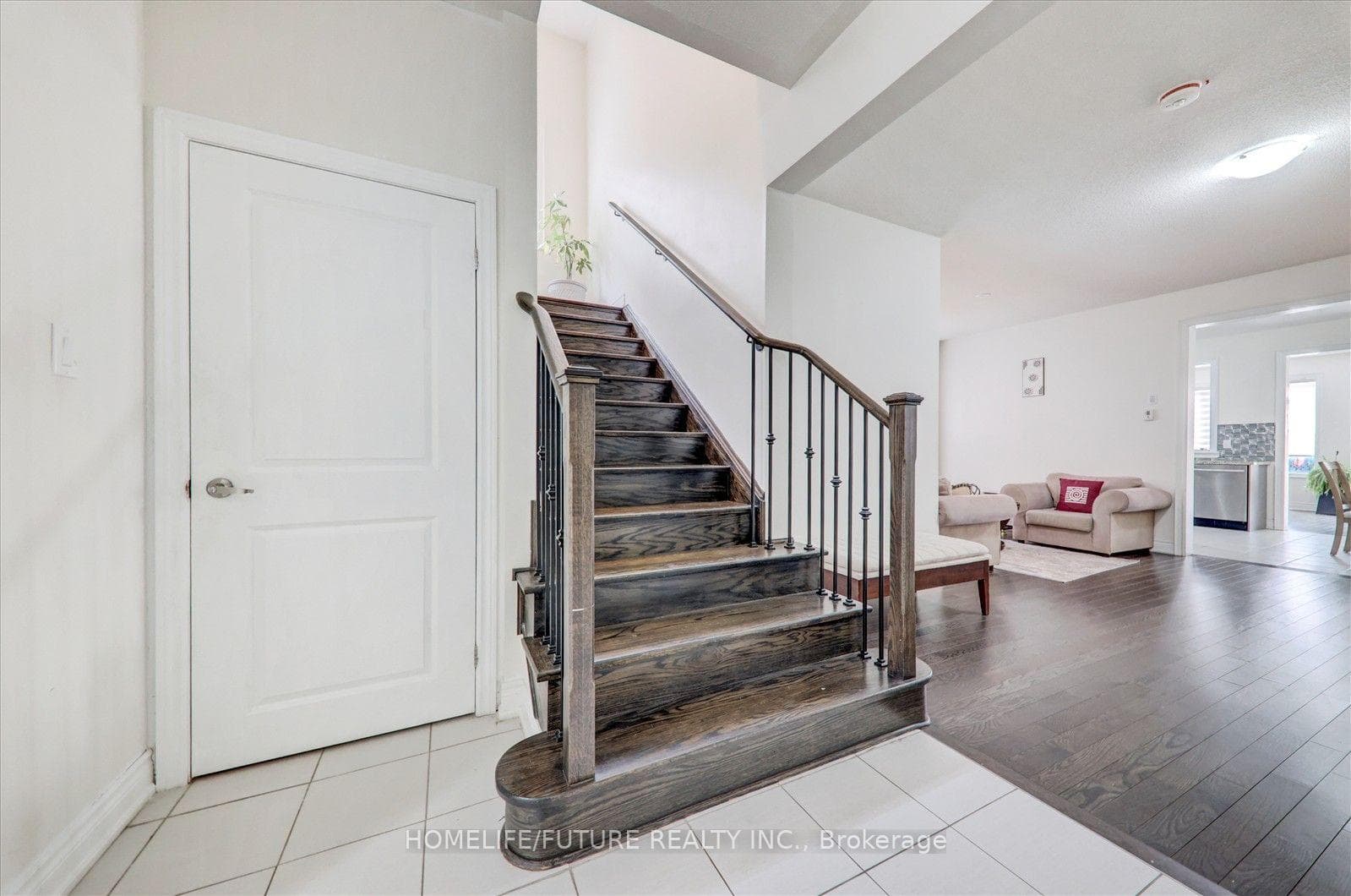 70 Mohandas Drive photo 7