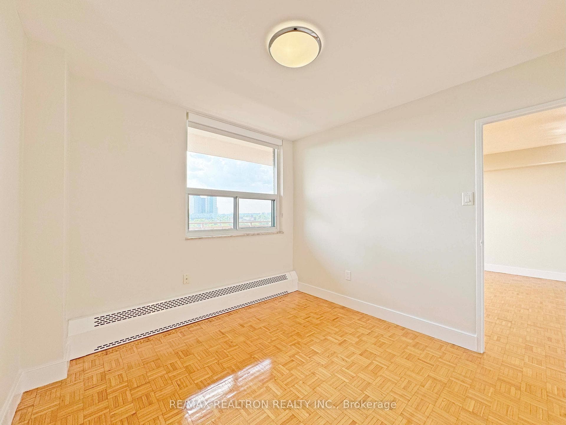 666 Spadina Avenue Unit 1201 photo 8