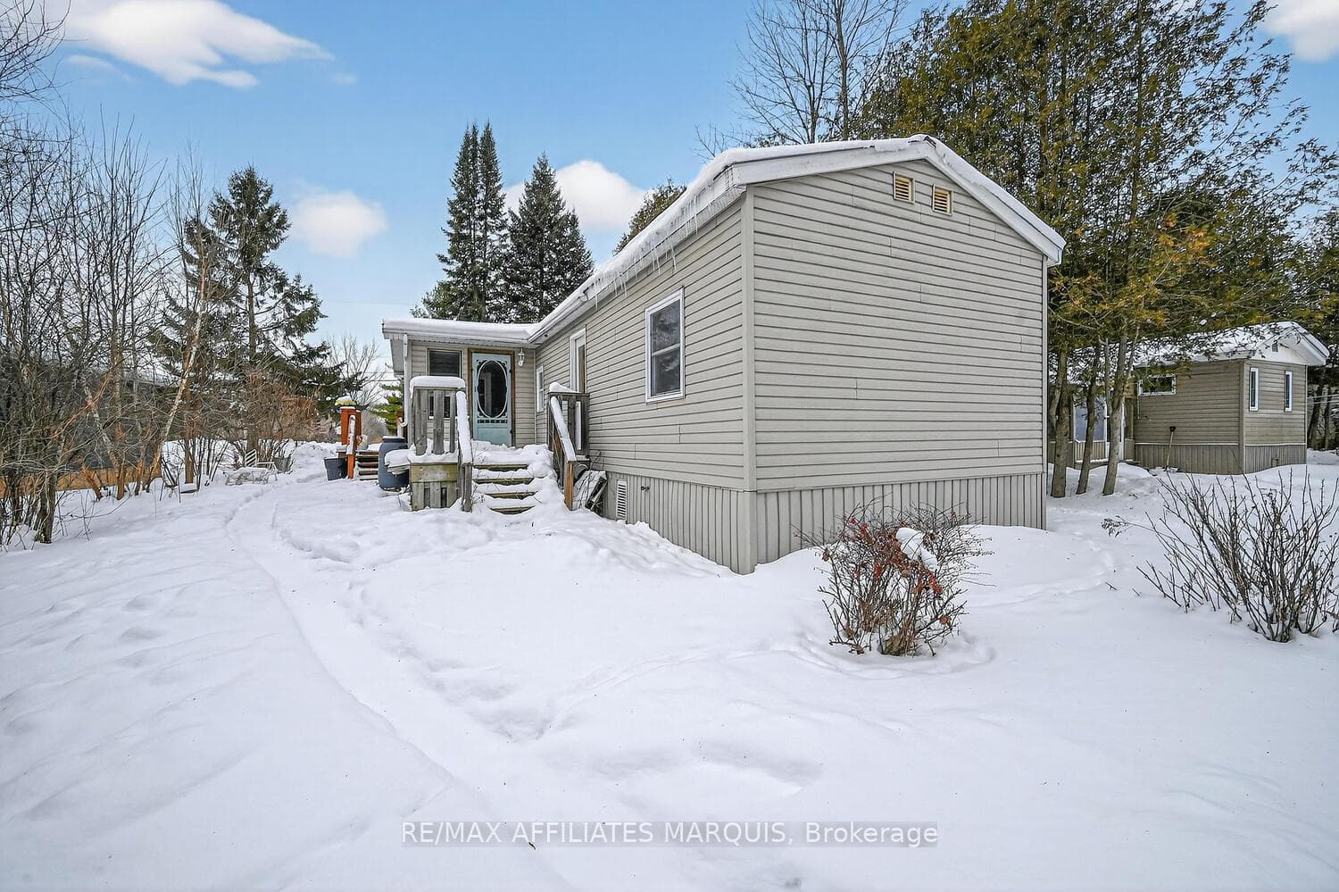 26 Salmon Side Road Unit 213 photo 29