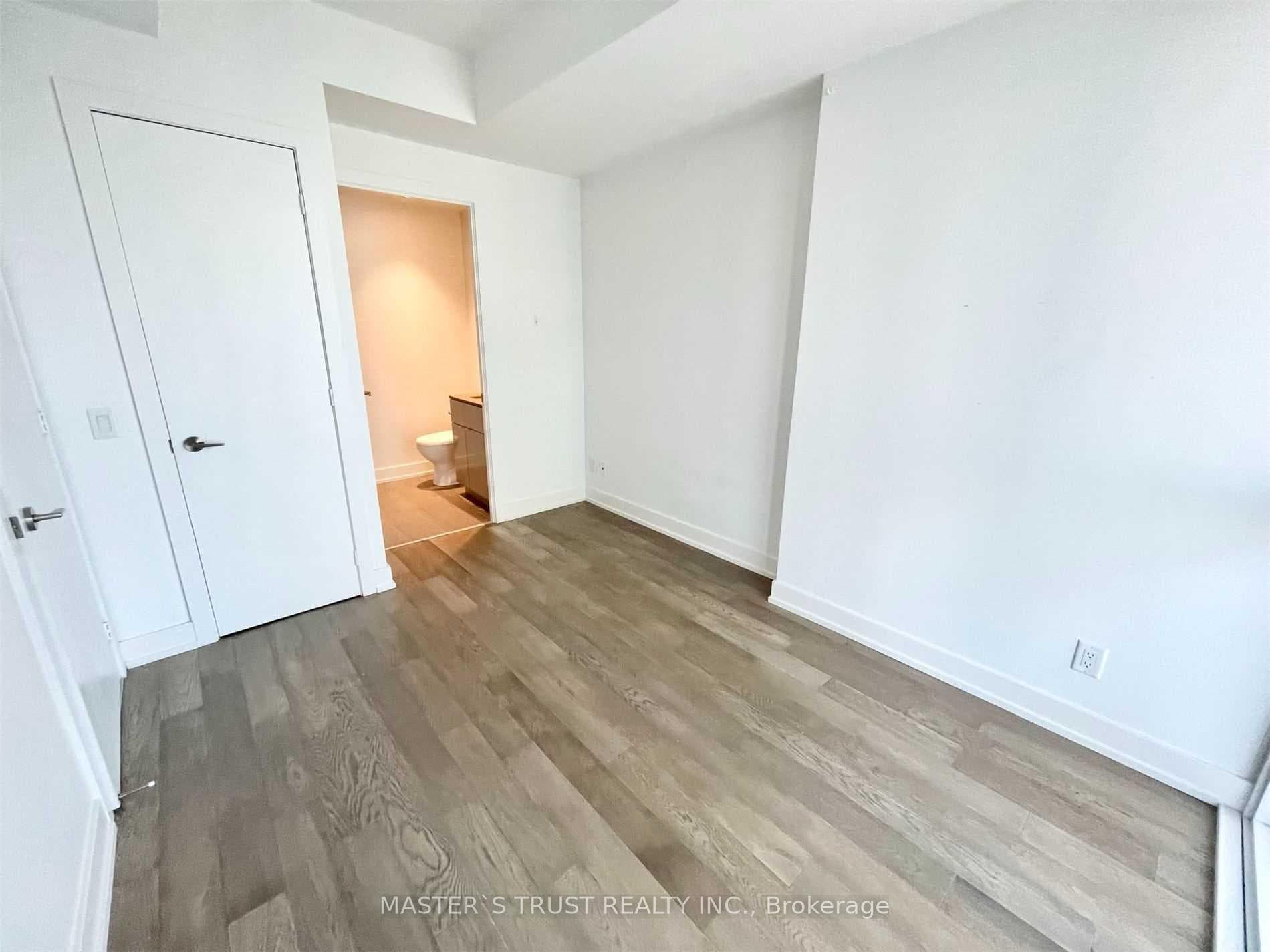 7 Grenville Street Unit 1601 photo 19