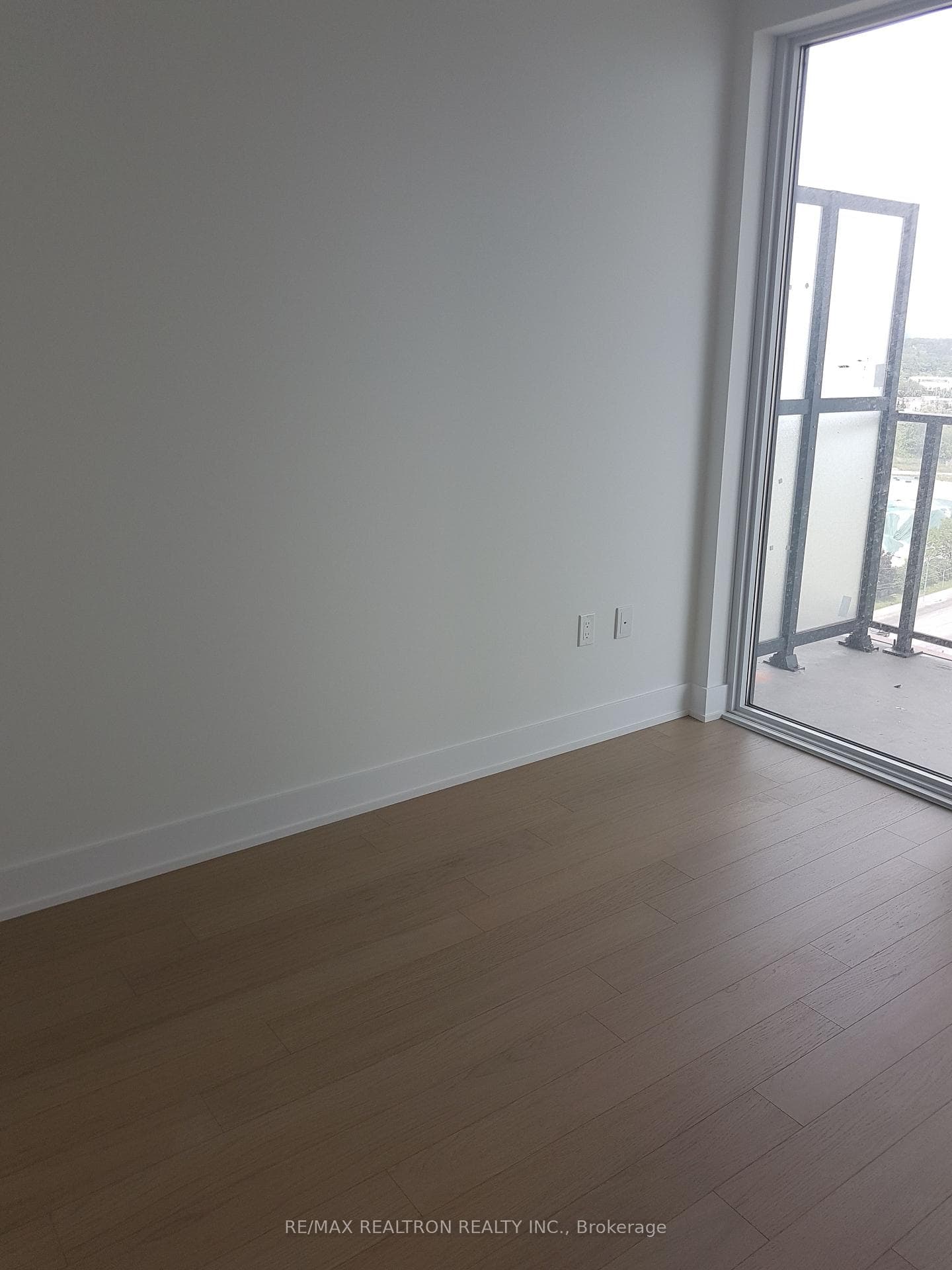 30 Shore Breeze Drive Unit 1415 photo 8