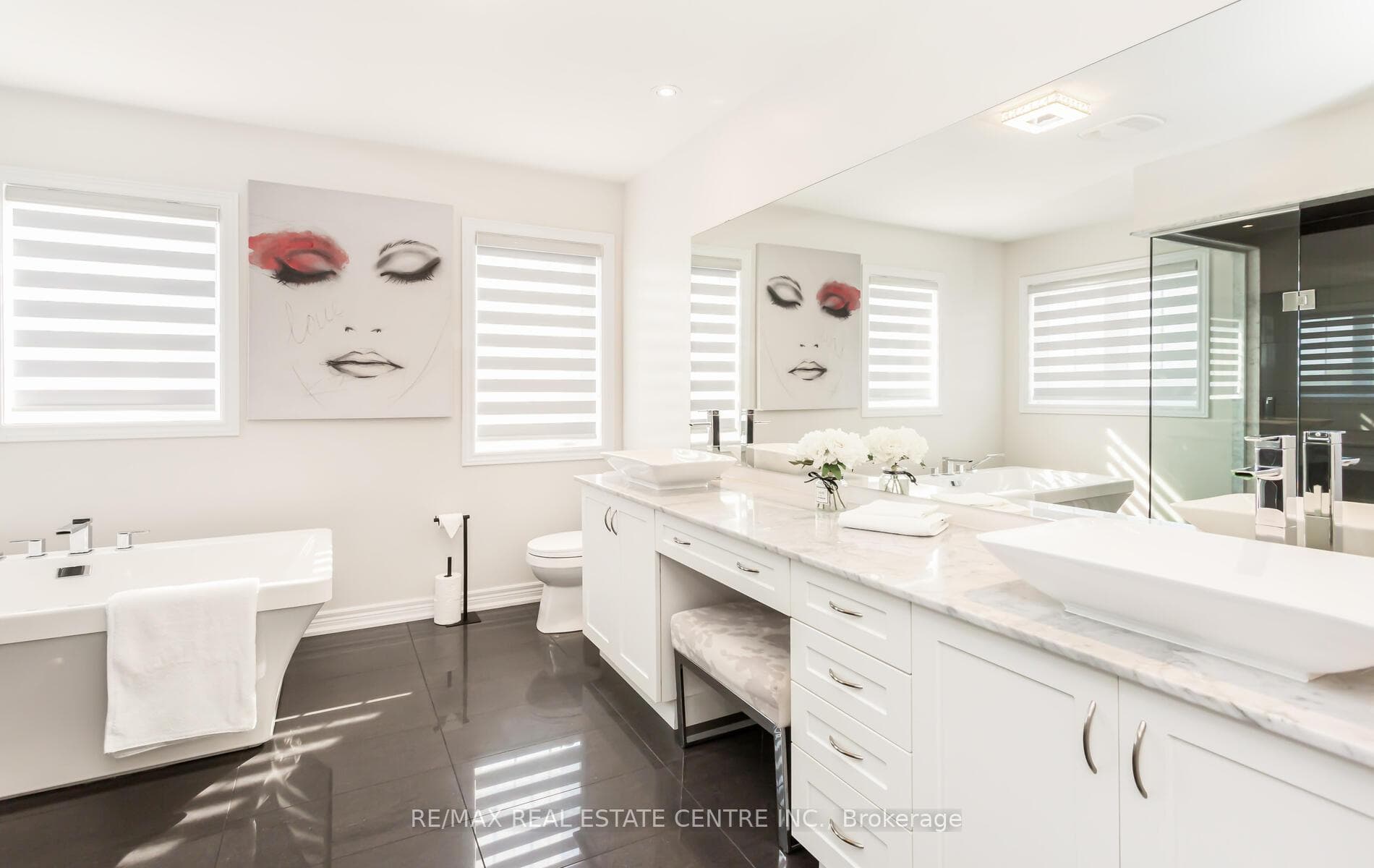 2 FENGATE Lane photo 22