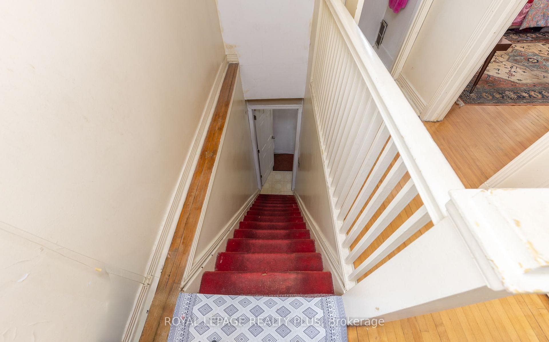 33 Dayton Avenue photo 9