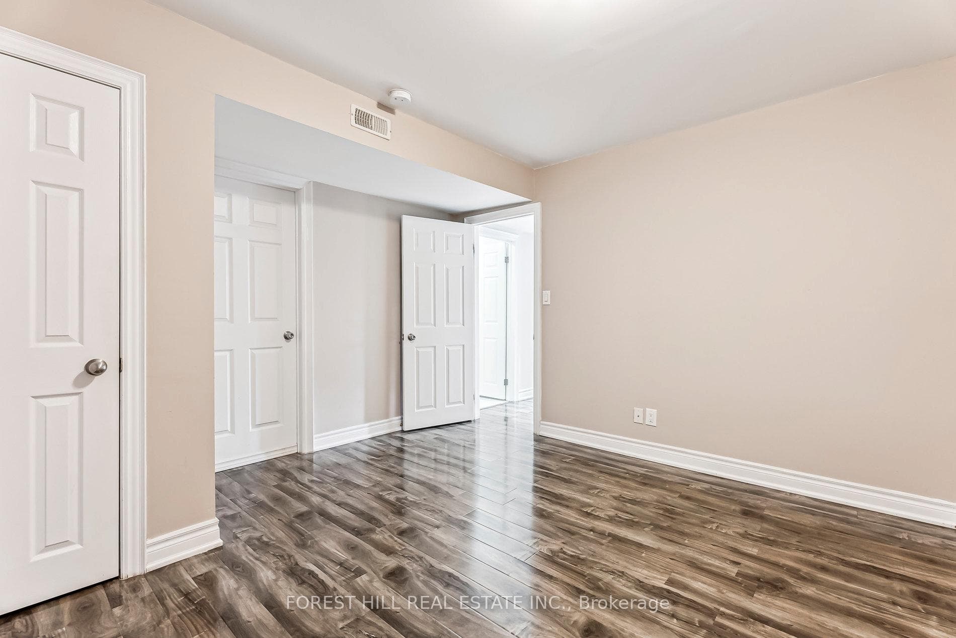 112 Sharplin Drive Unit BSMT photo 13