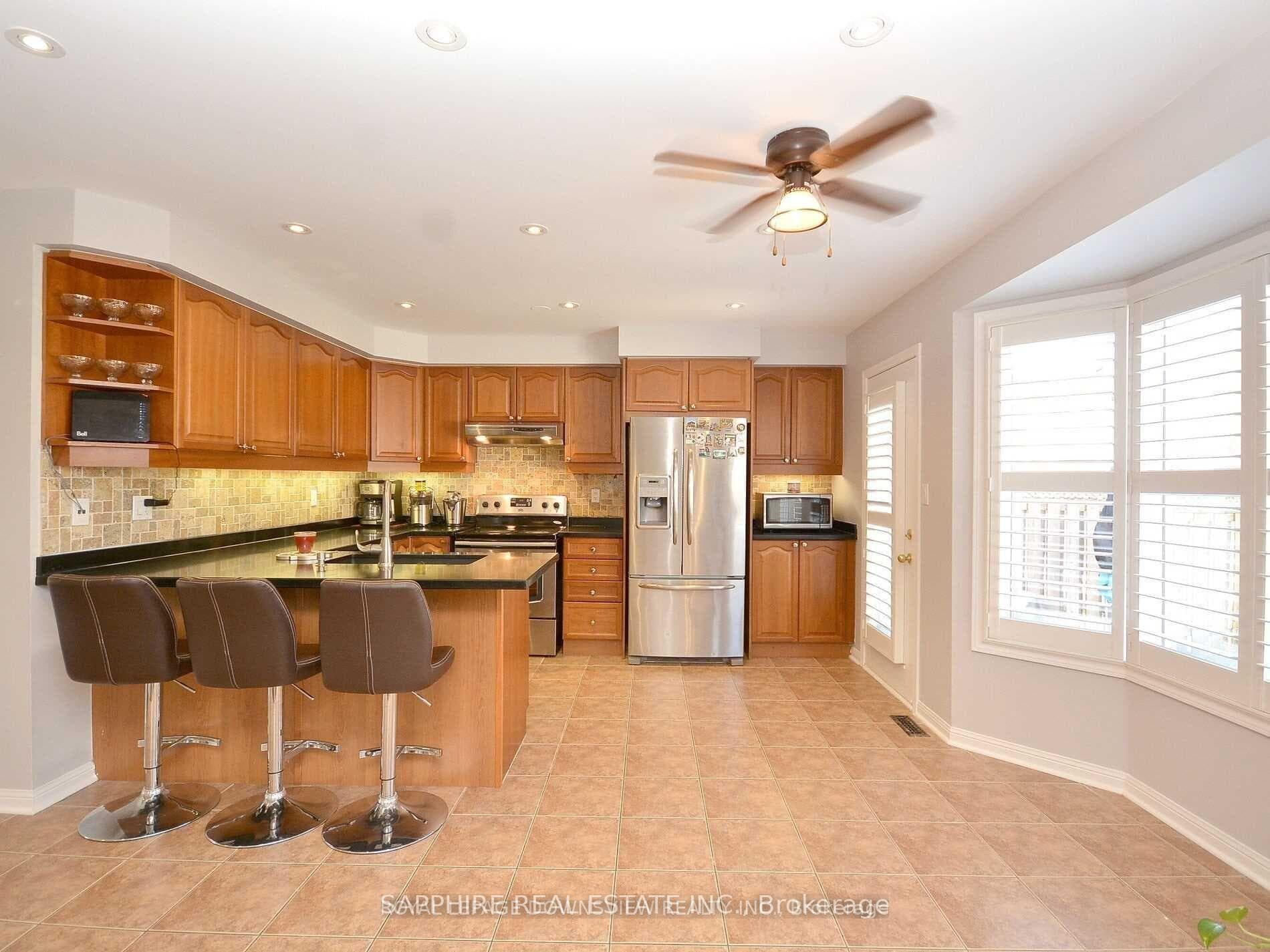 759 Hutchinson Avenue Unit #Upper photo 13
