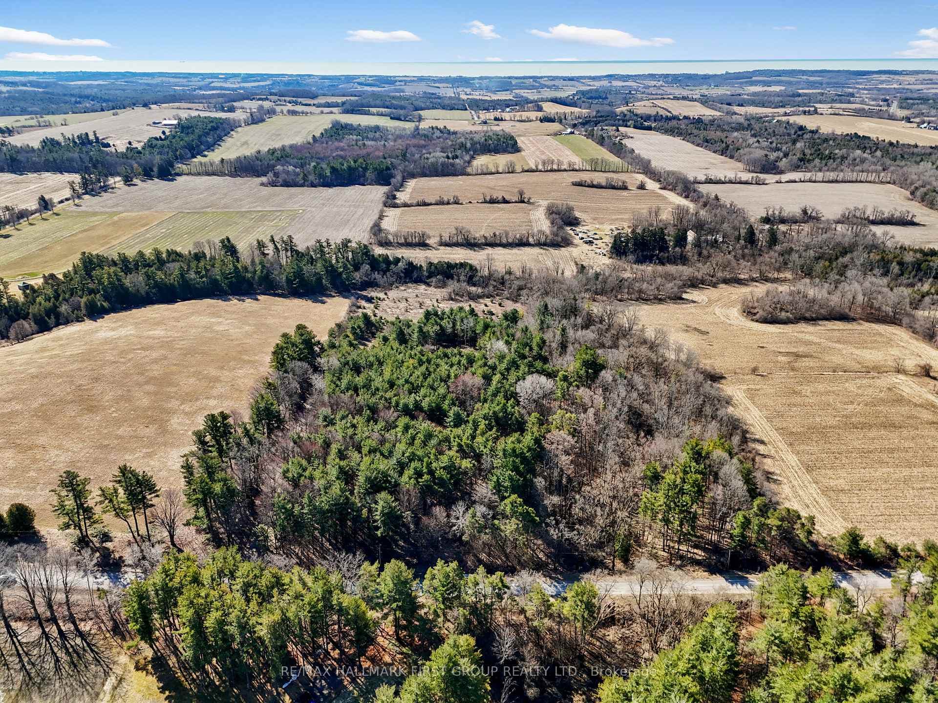 7273 Vimy Ridge Road photo 4