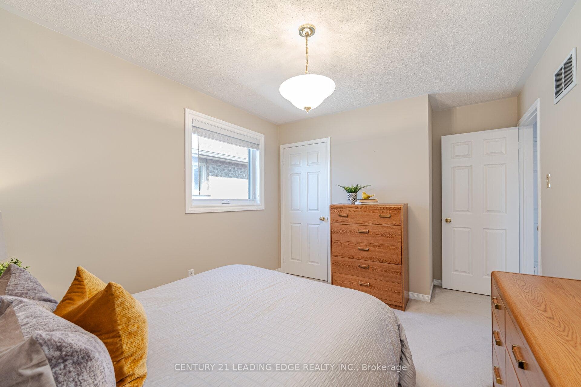 490 Fothergill Boulevard photo 28