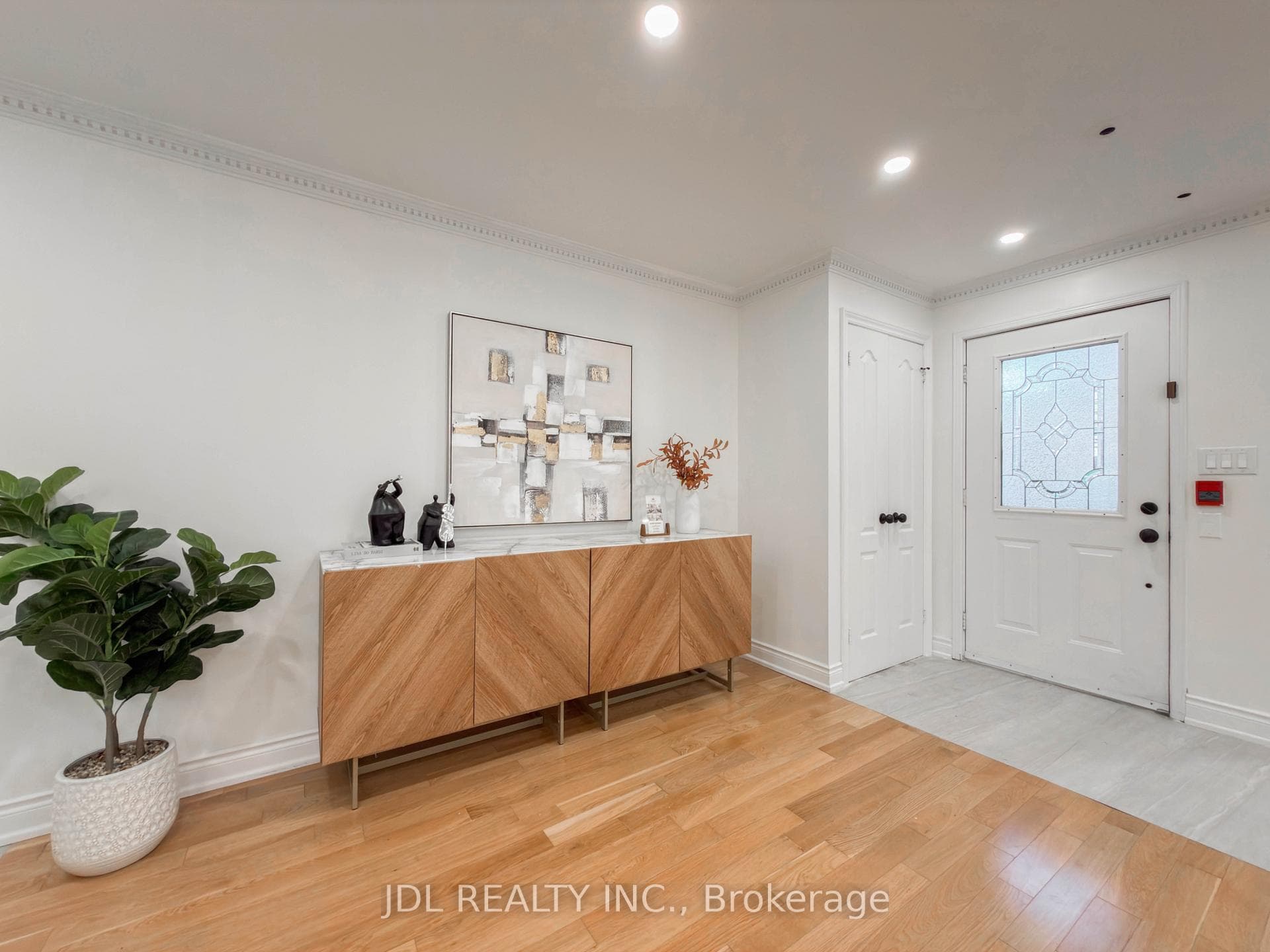 108 Finch Avenue Unit C17 photo 13