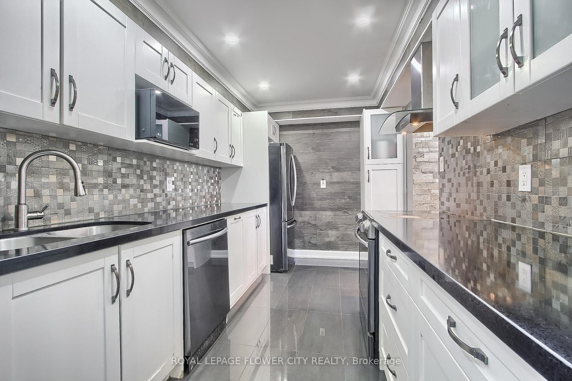 2825 Islington Avenue Unit 210 photo 10