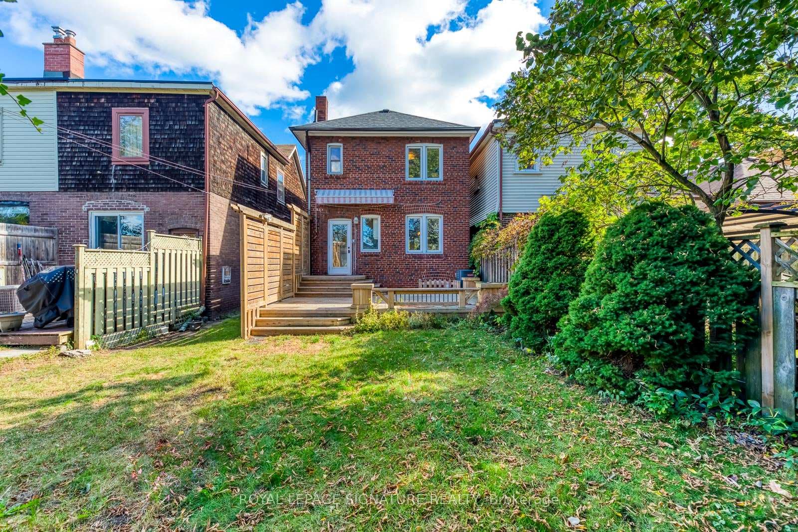 118 Blantyre Avenue photo 29
