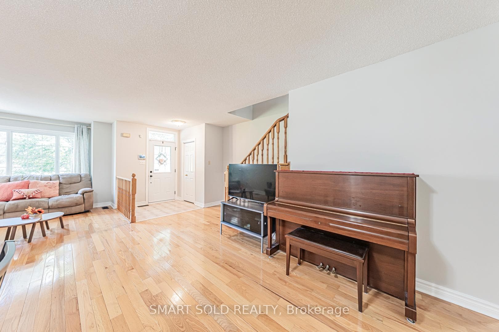64 Benson Avenue photo 9