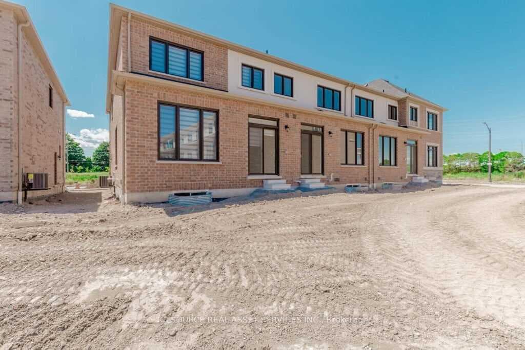 83 Laing Drive photo 18