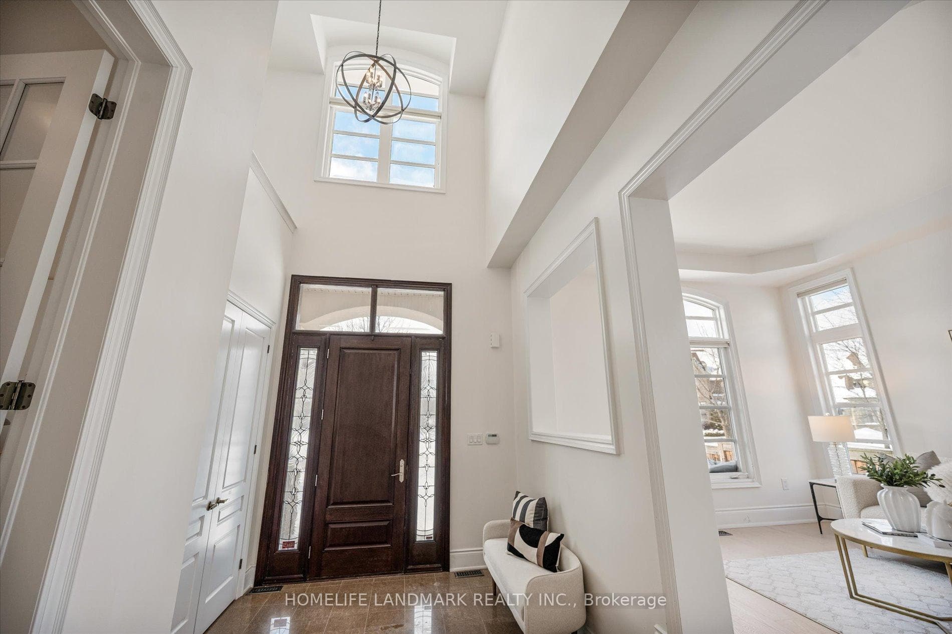 45 Carisbrooke Circle photo 4